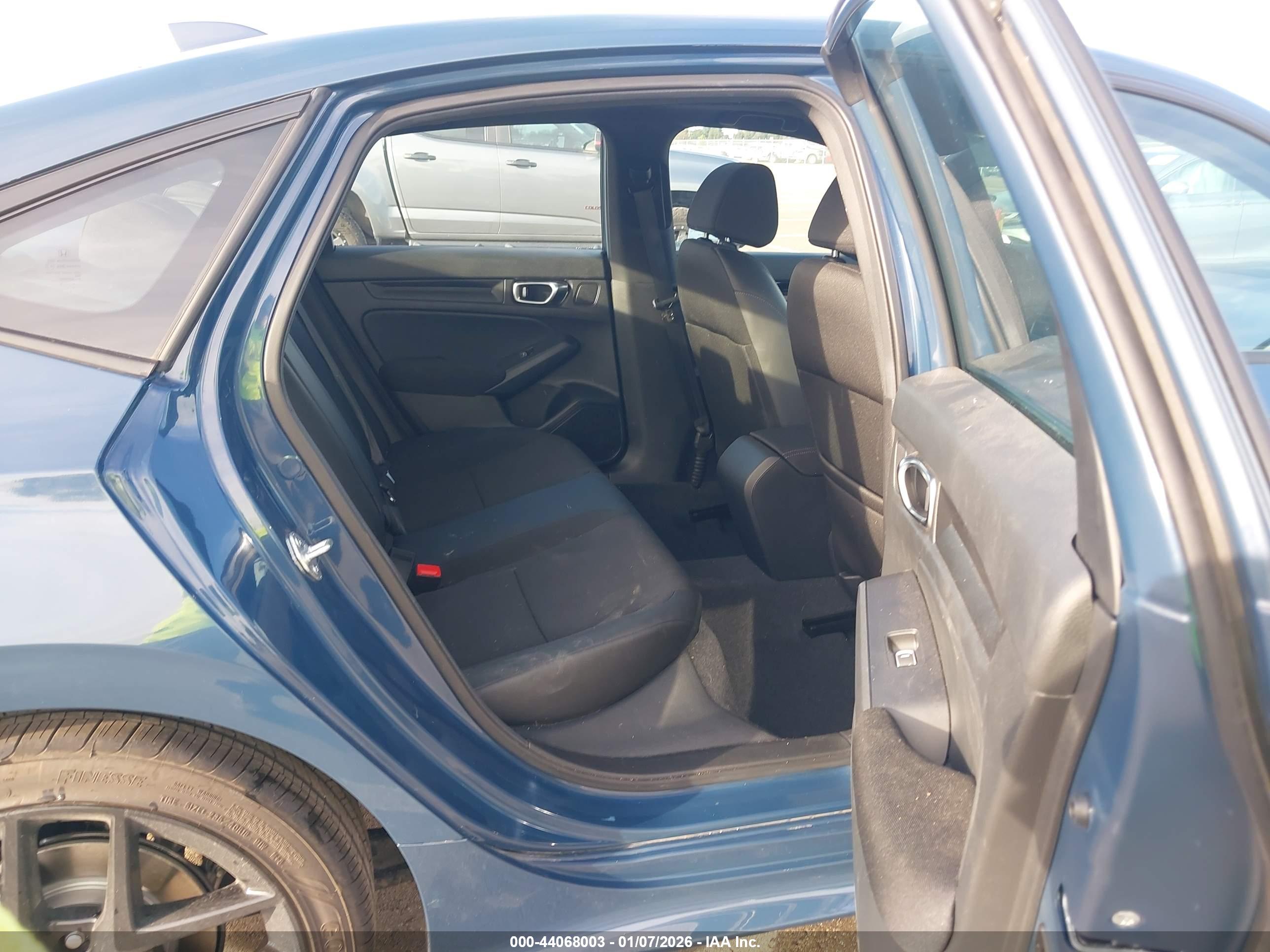 HONDA CIVIC image 8
