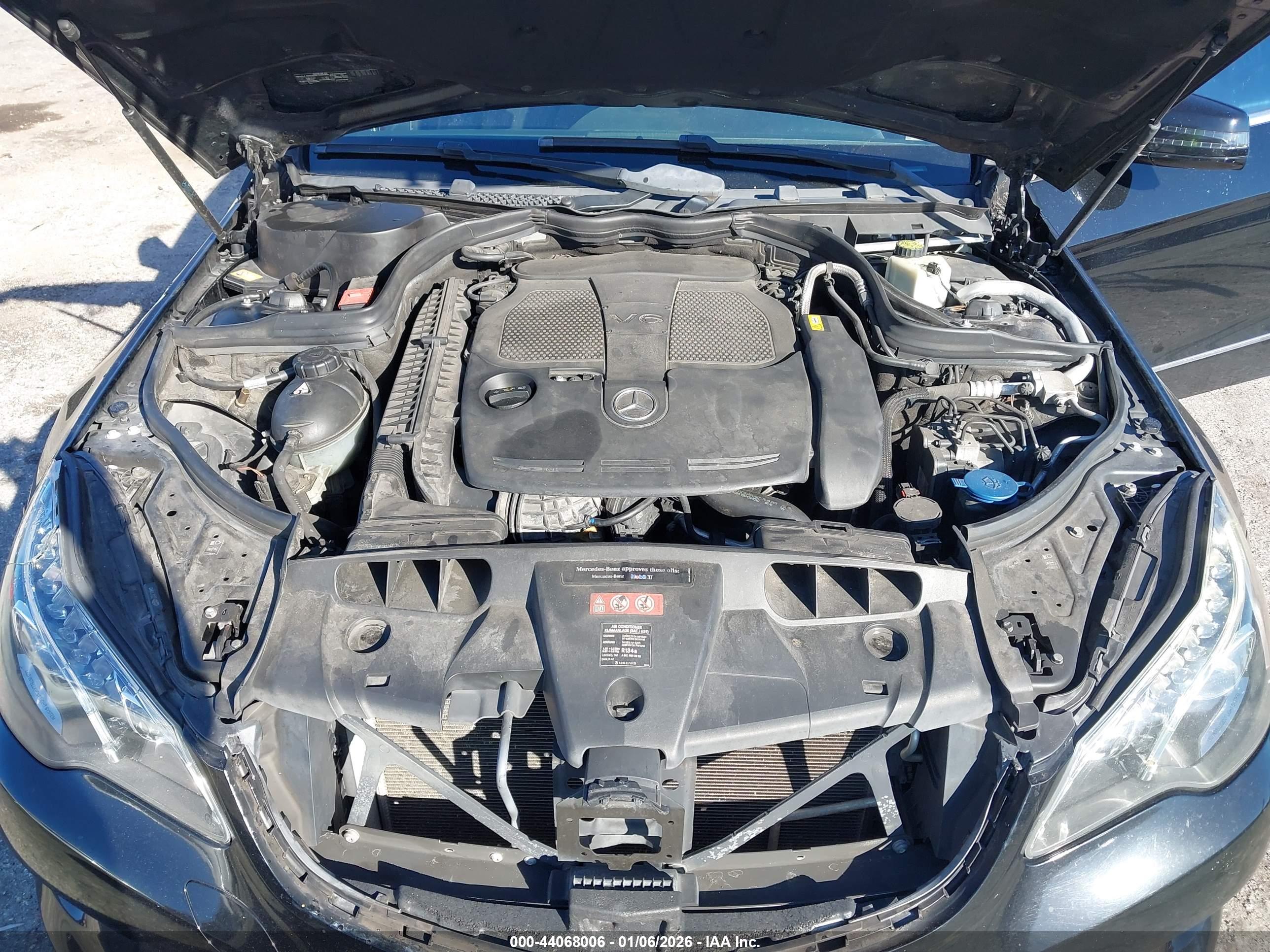 MERCEDES-BENZ E image 10
