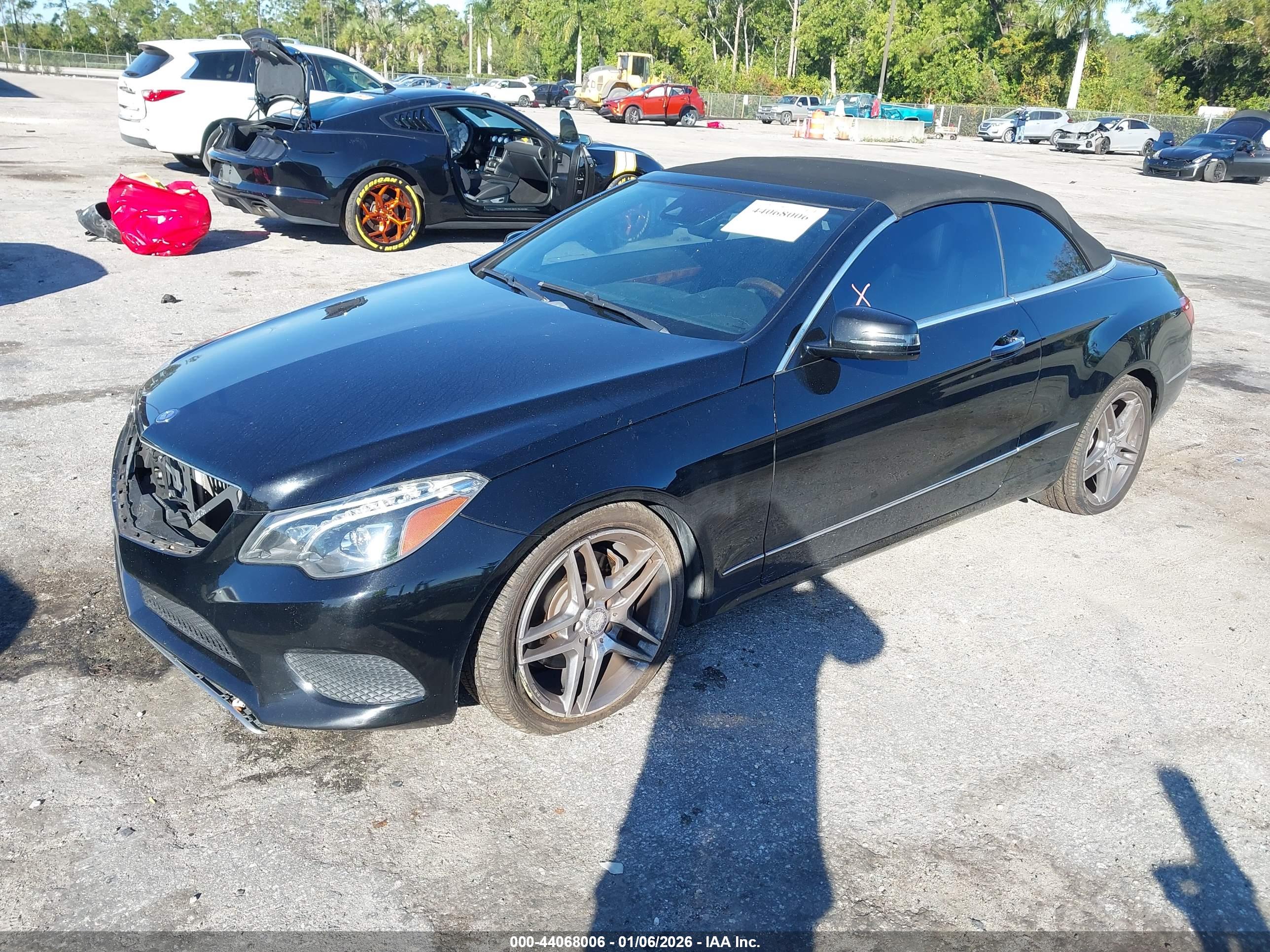 MERCEDES-BENZ E image 2