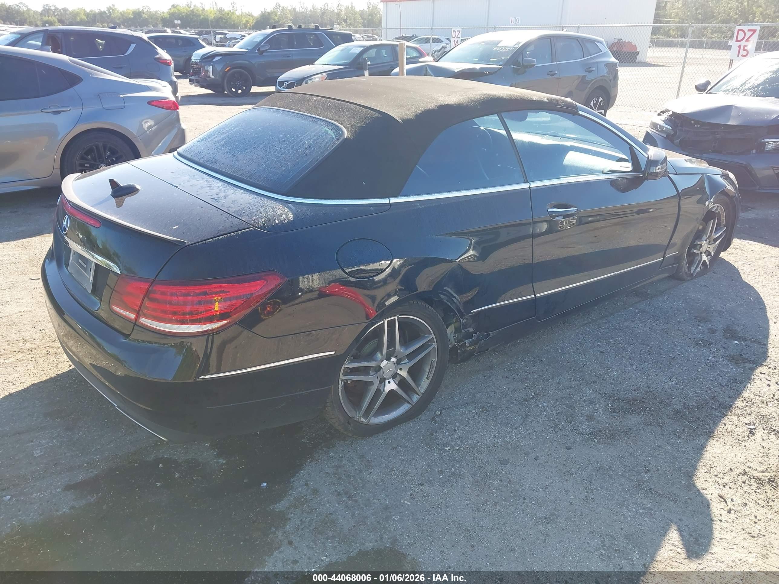 MERCEDES-BENZ E image 4
