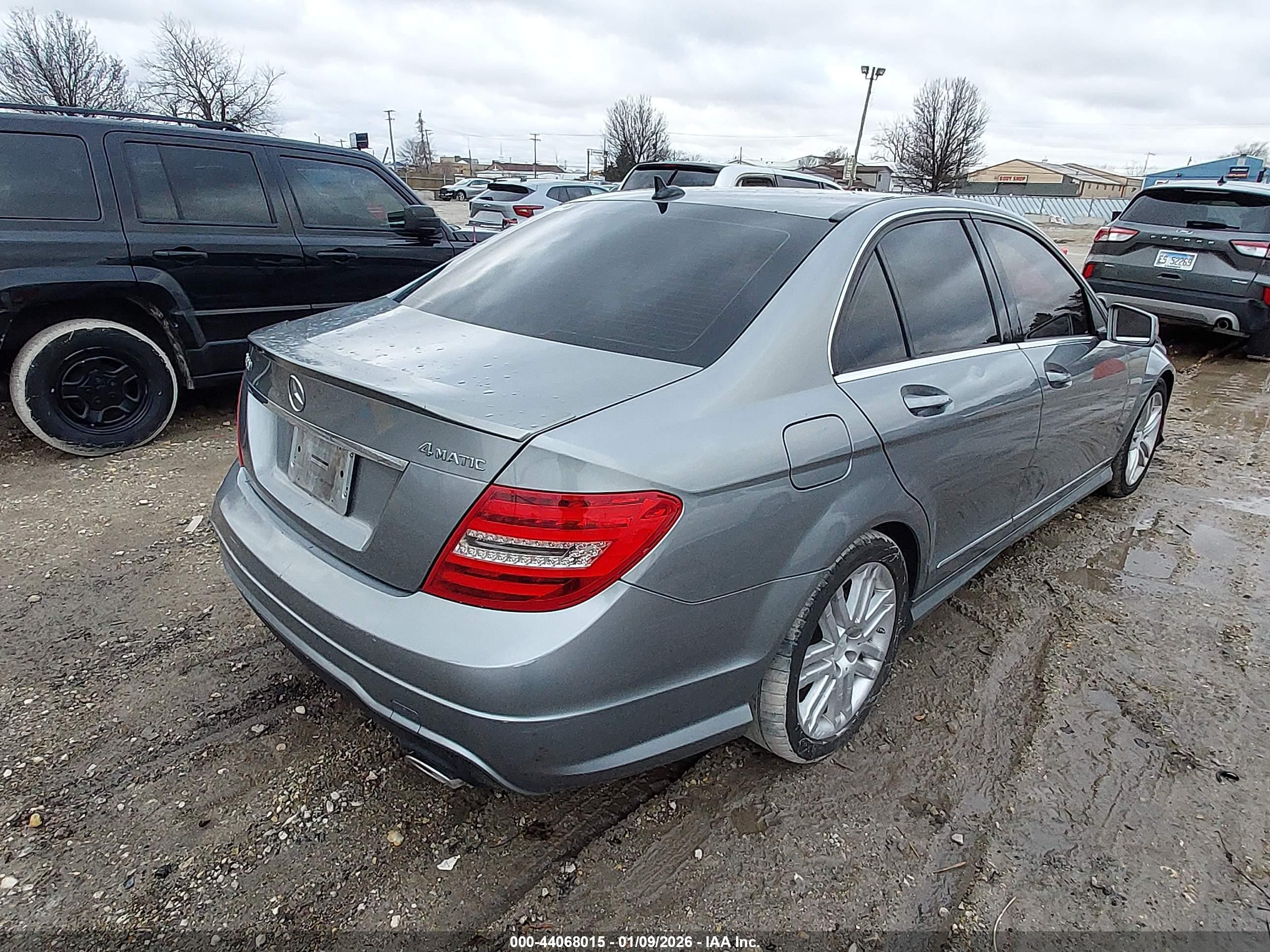 MERCEDES-BENZ C image 4