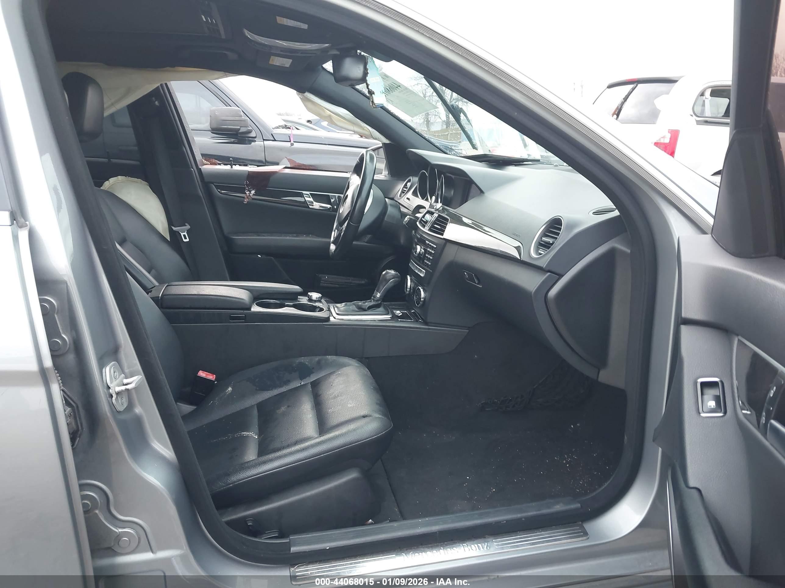 MERCEDES-BENZ C image 5