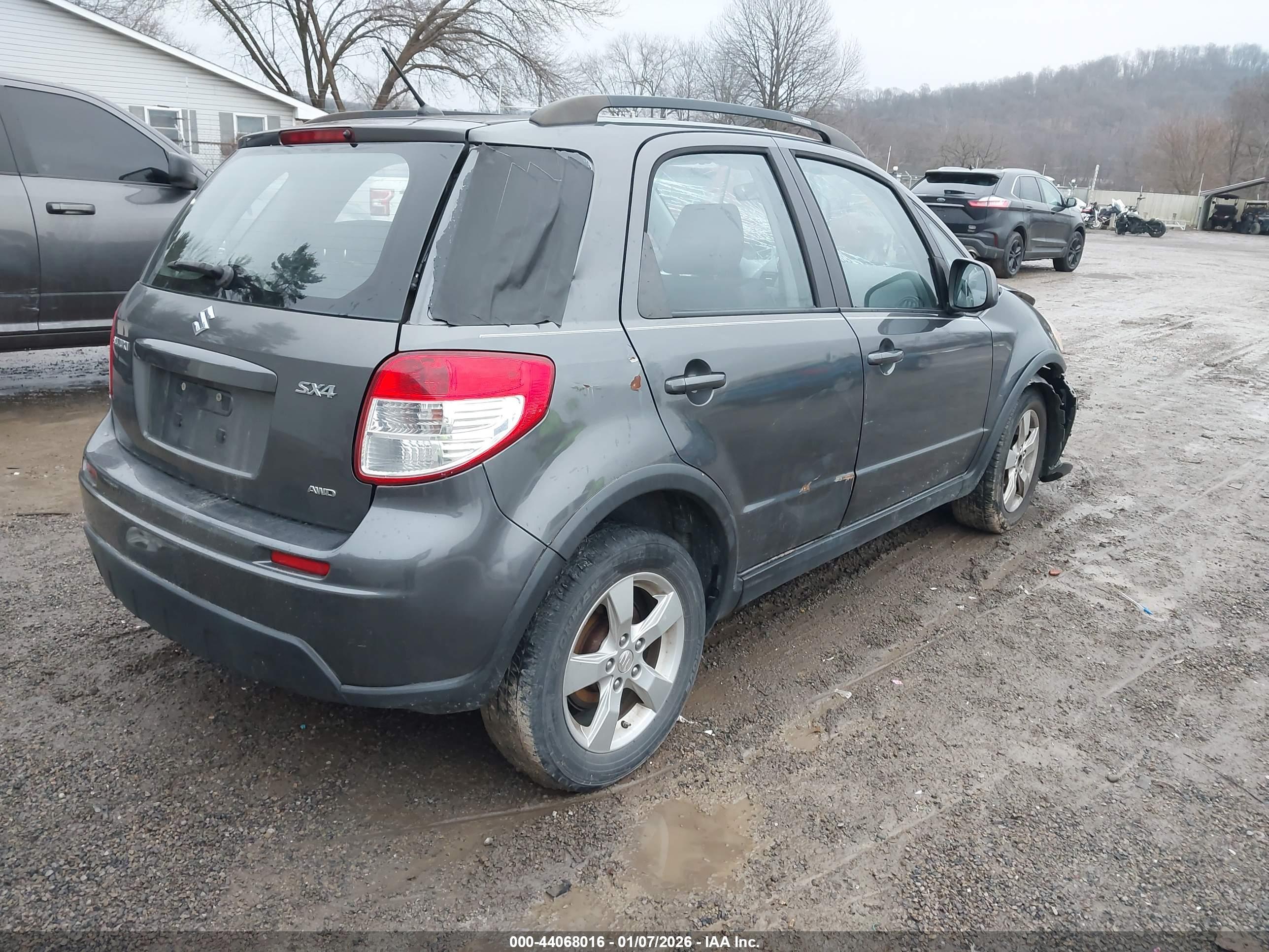 SUZUKI SX4 image 4