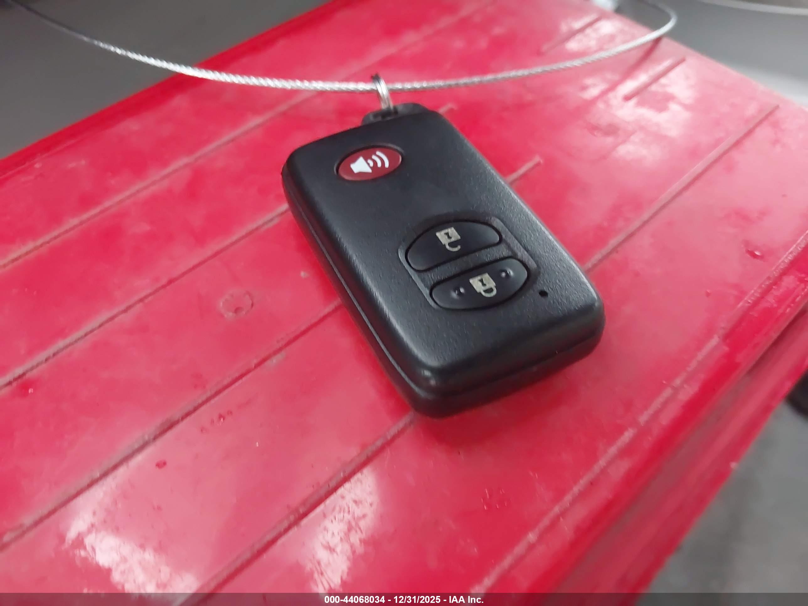 TOYOTA PRIUS image 11