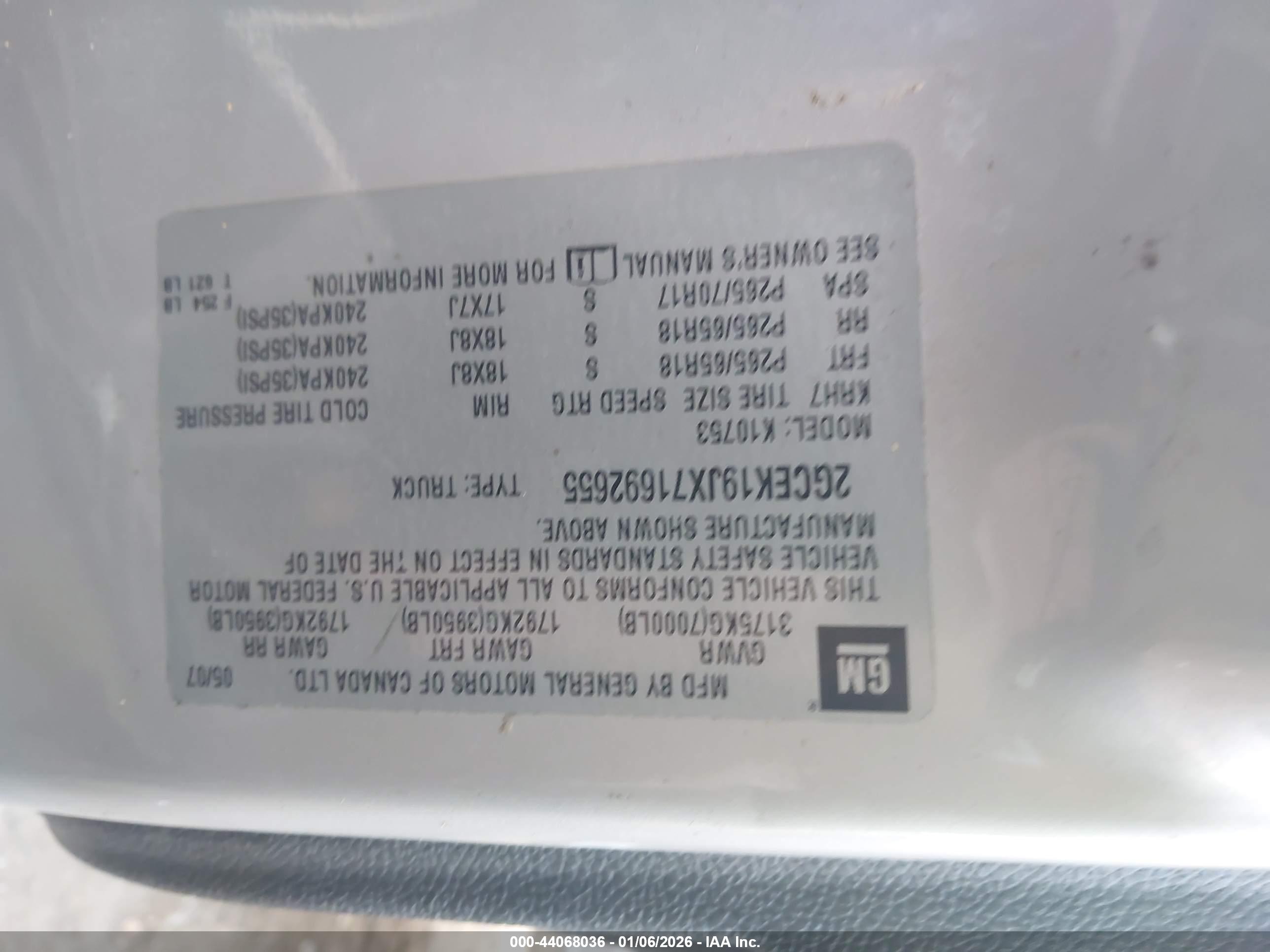 CHEVROLET SILVERADO image 9