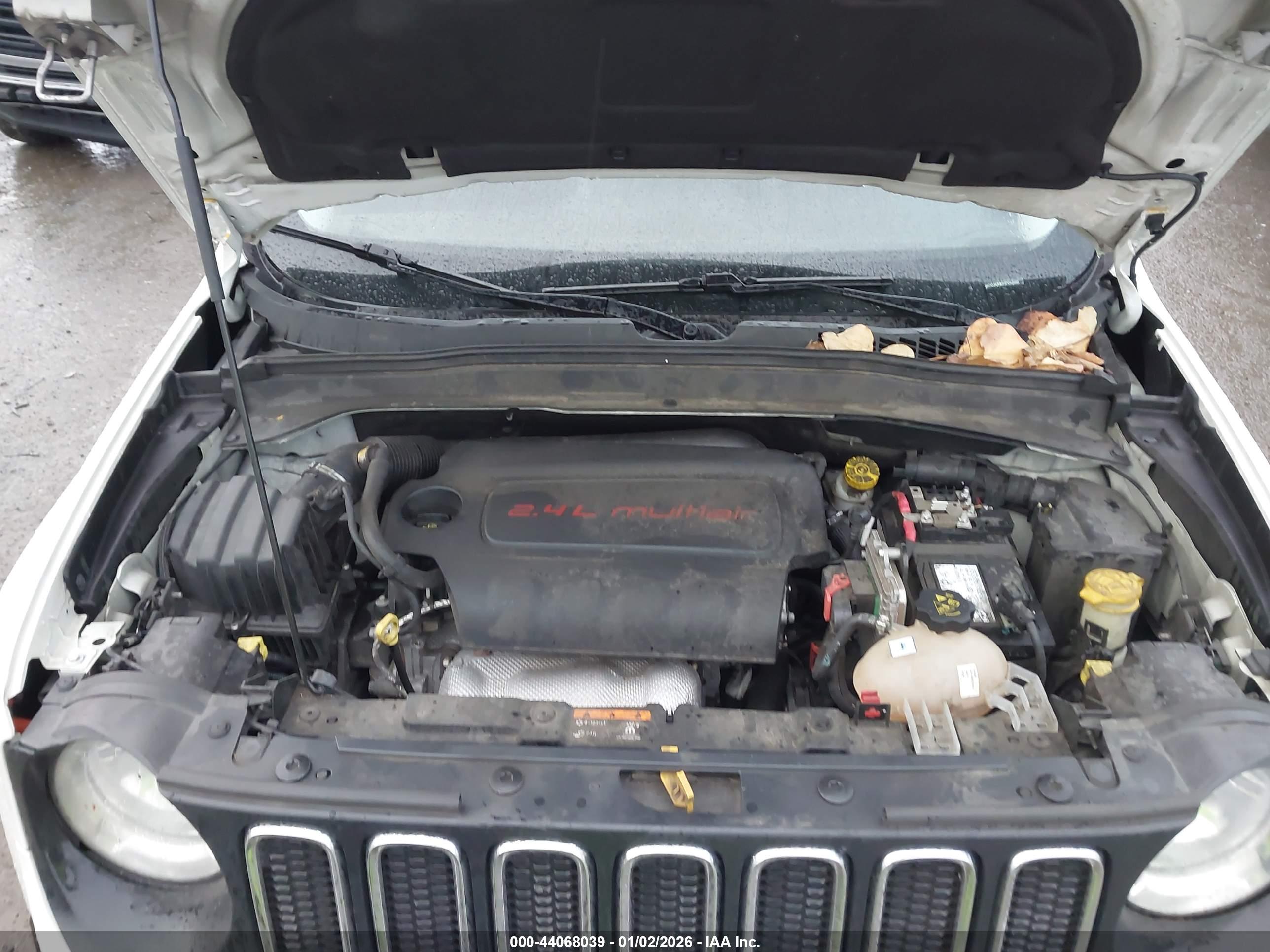 JEEP RENEGADE image 10