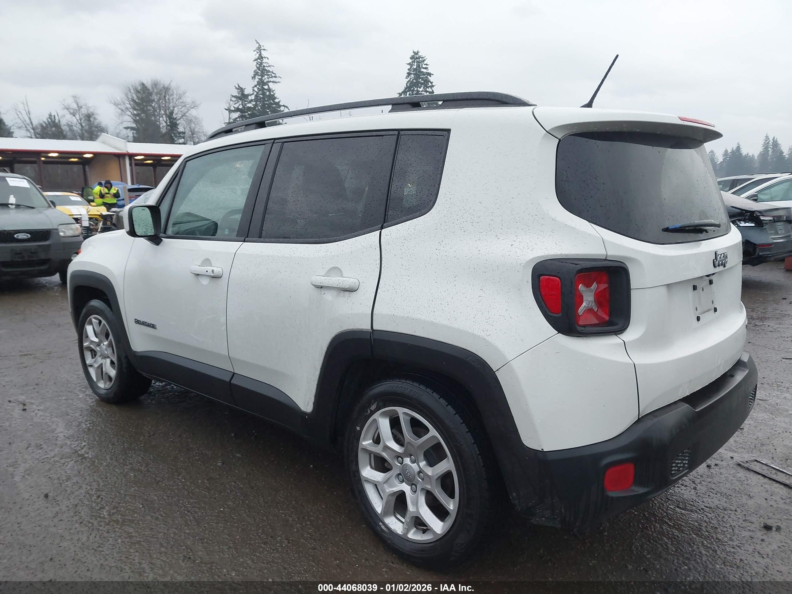 JEEP RENEGADE image 3