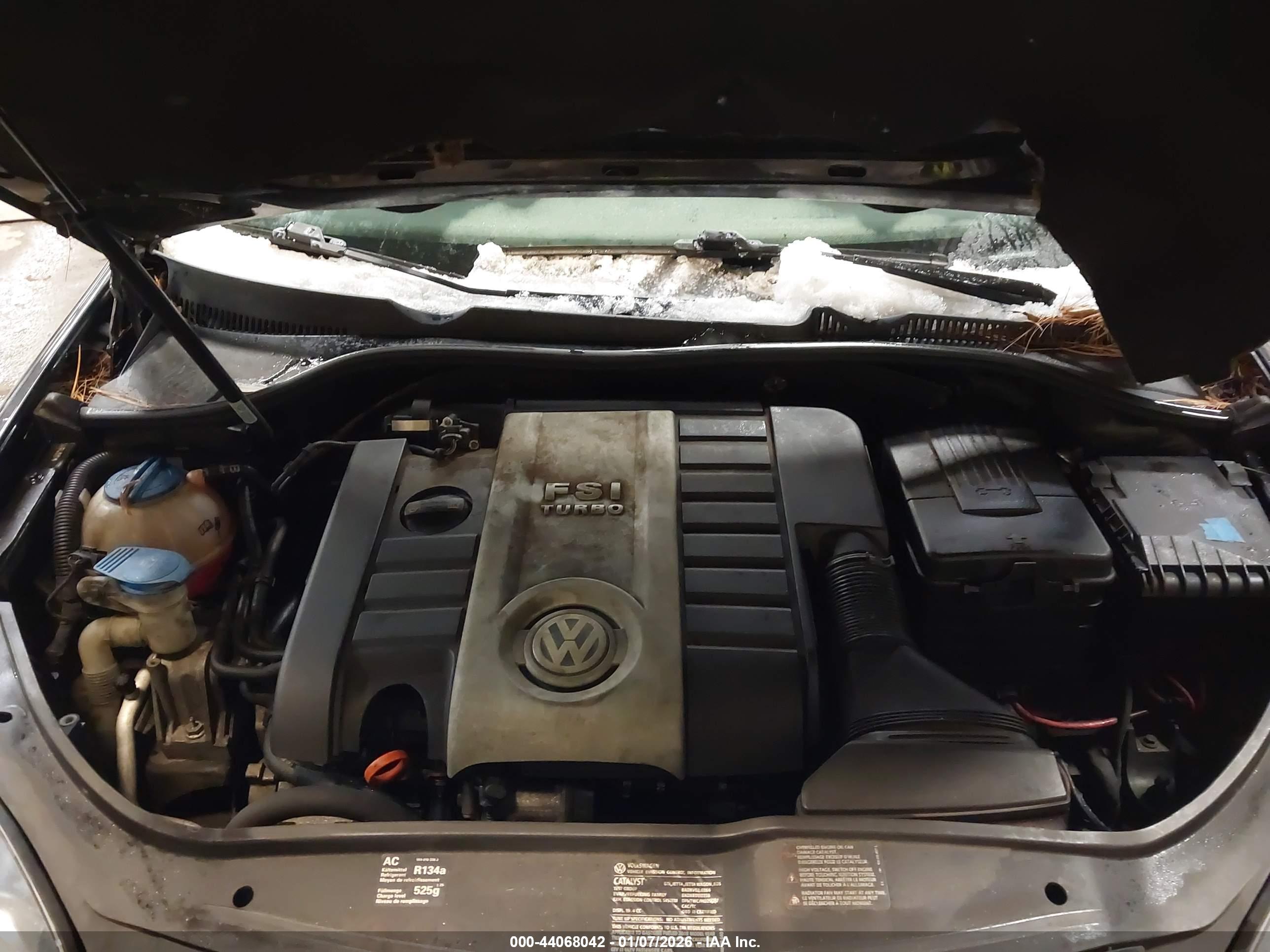 VOLKSWAGEN GTI image 10