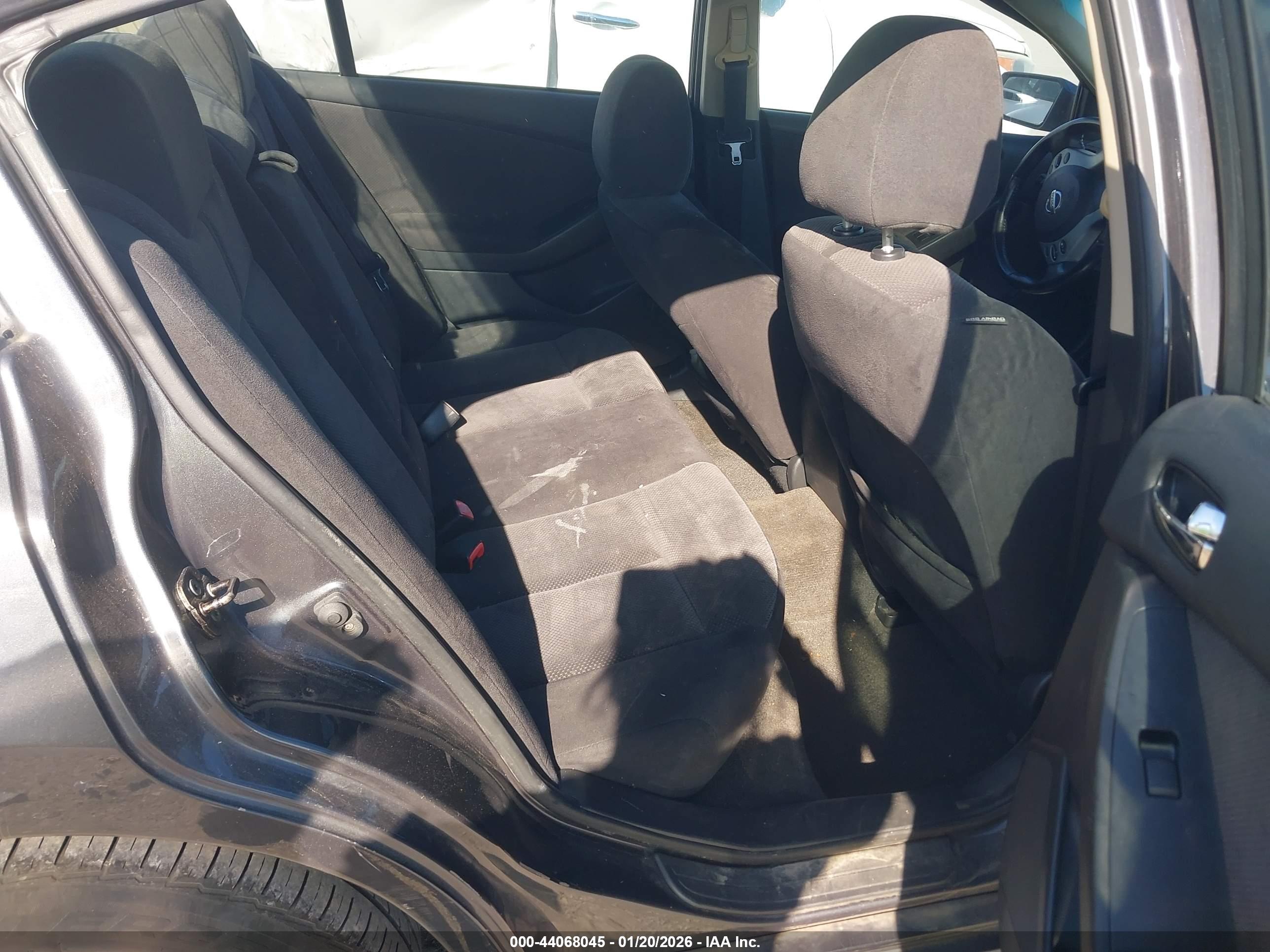 NISSAN ALTIMA image 8