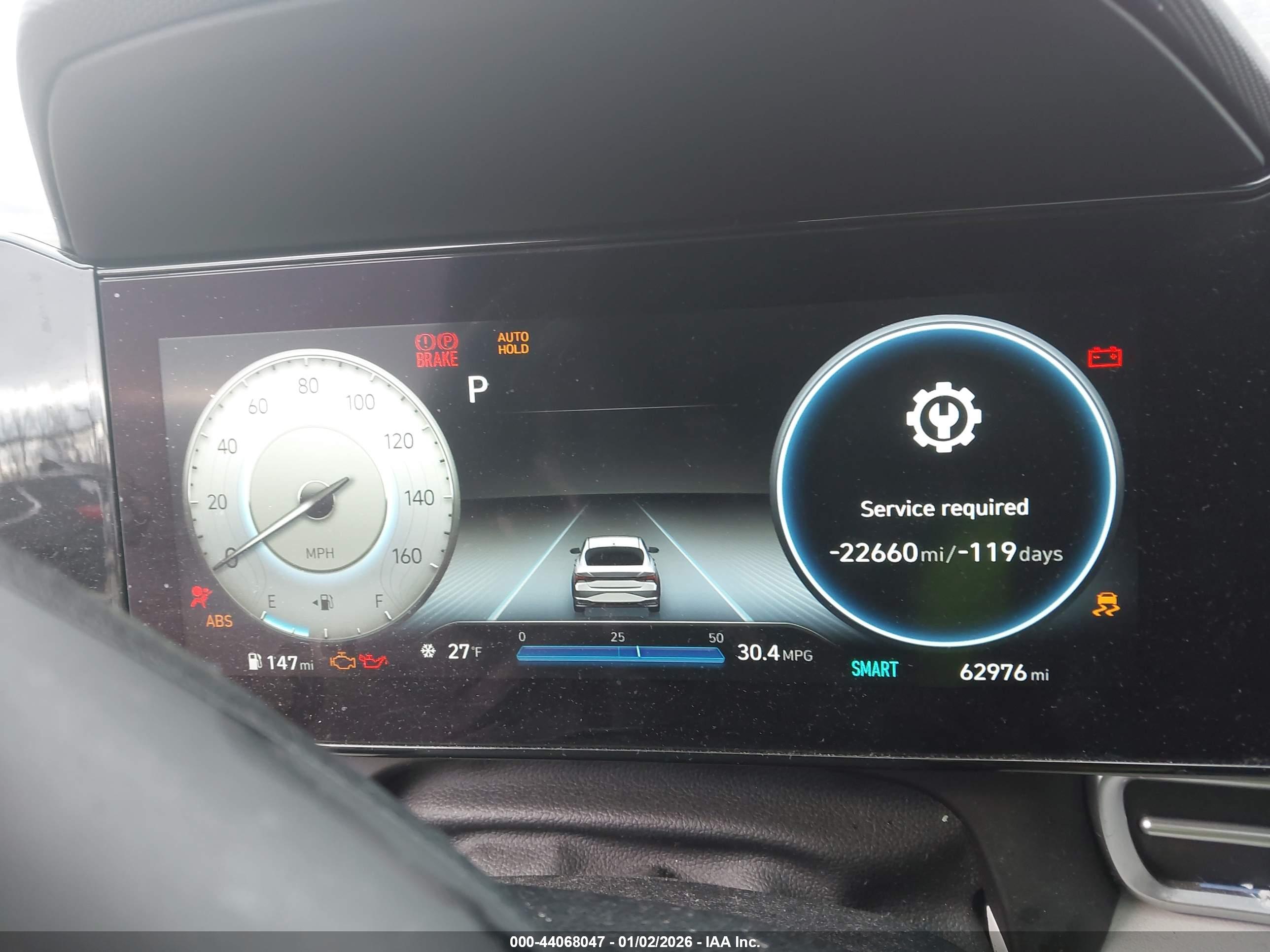 HYUNDAI ELANTRA image 7