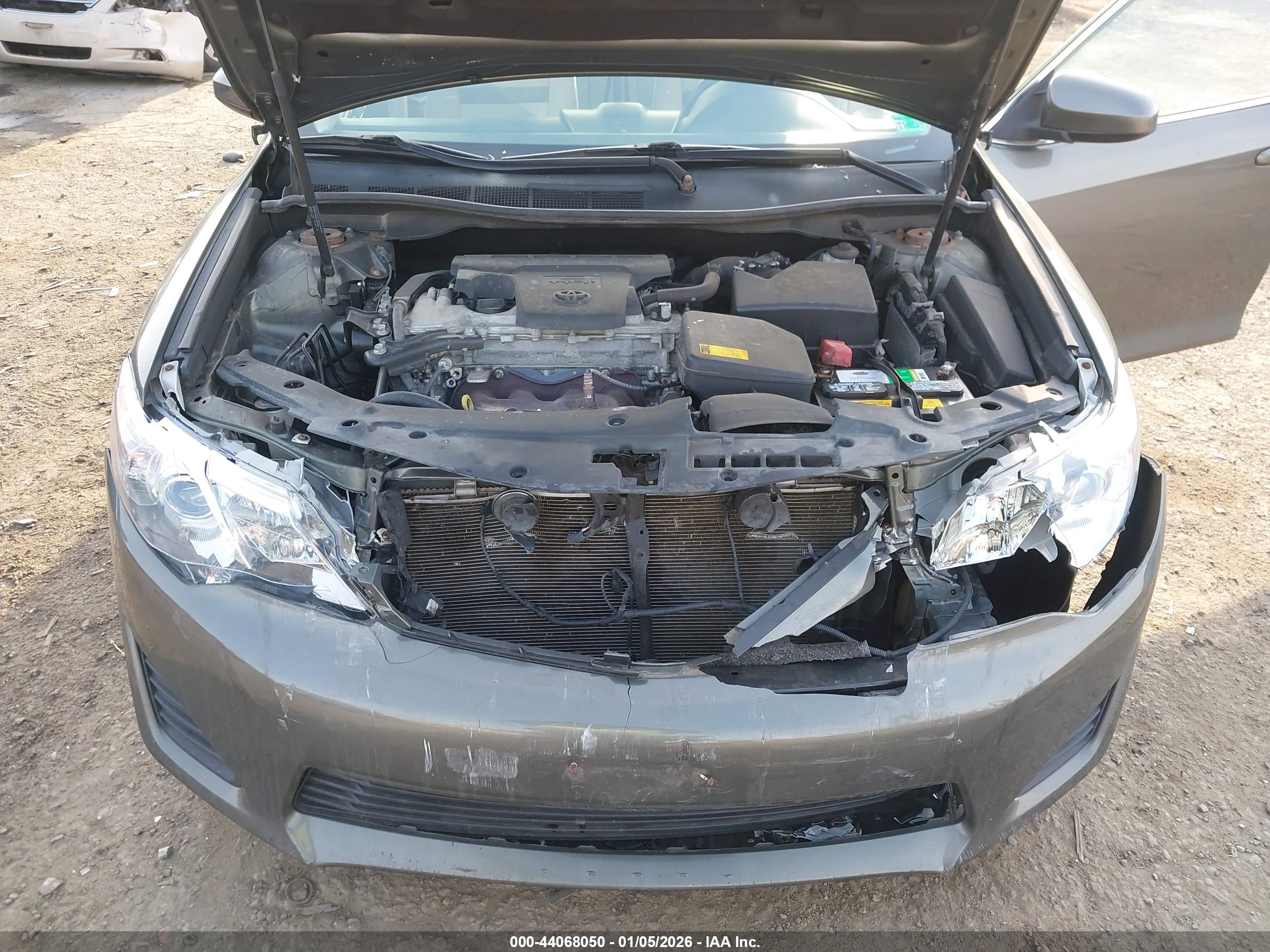 TOYOTA CAMRY image 10