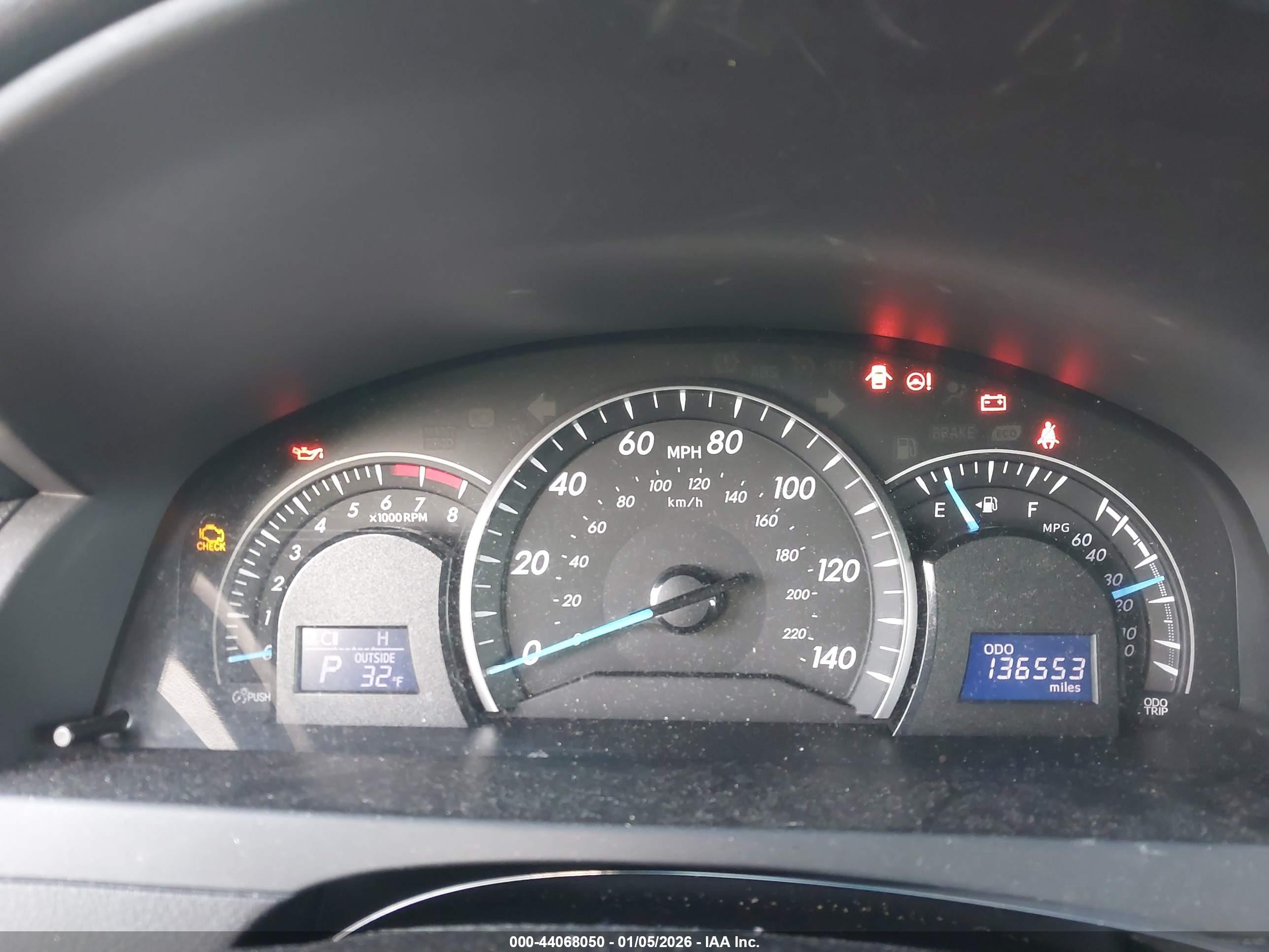 TOYOTA CAMRY image 7