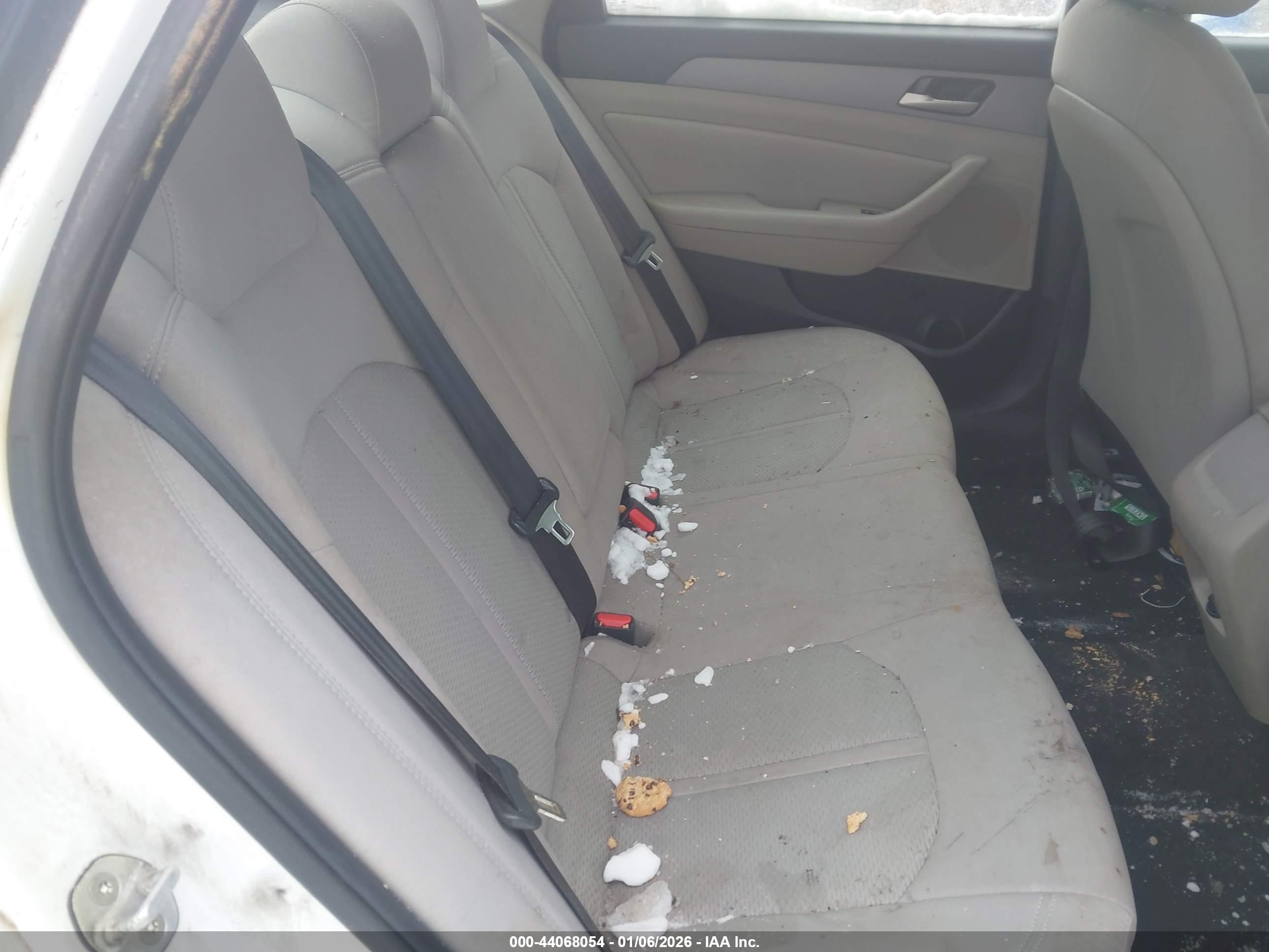 HYUNDAI SONATA image 8
