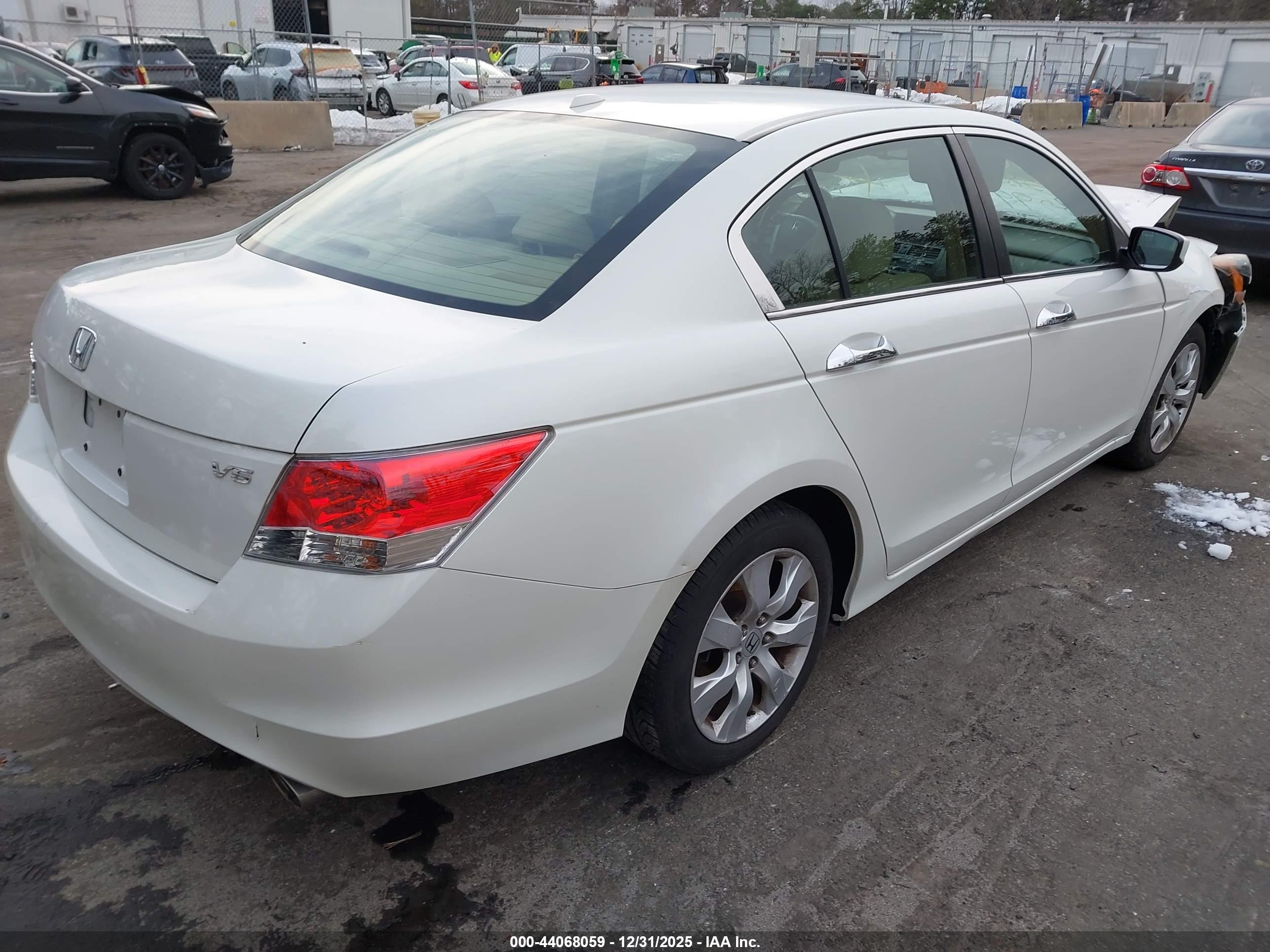 HONDA ACCORD image 4