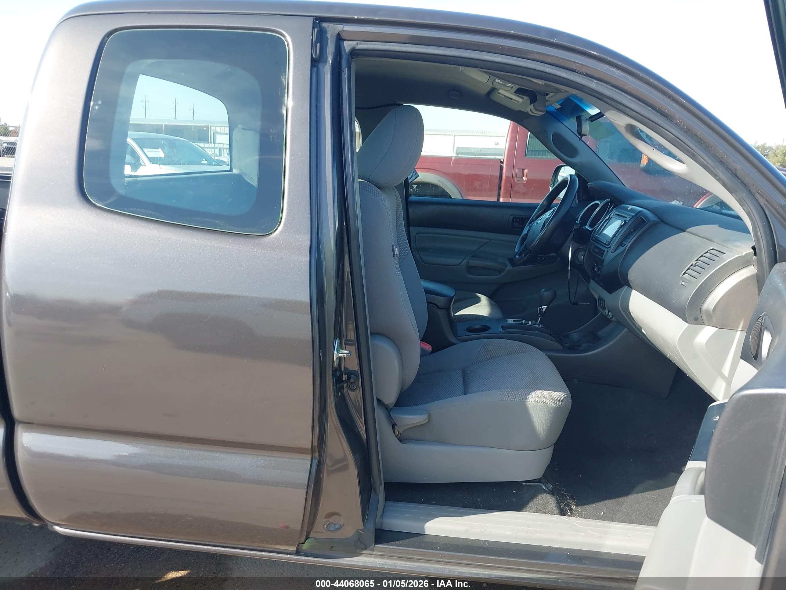 TOYOTA TACOMA image 5