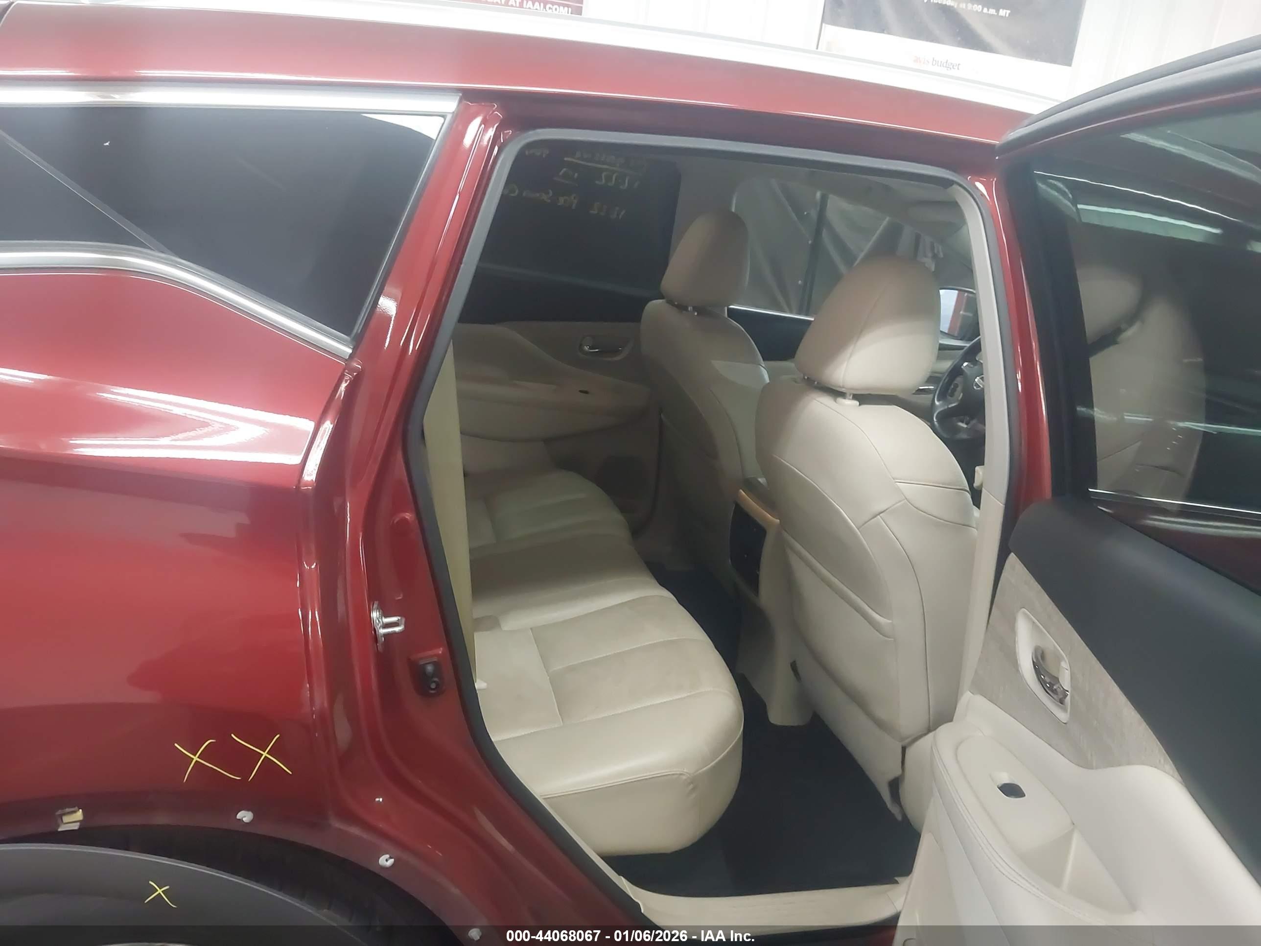 NISSAN MURANO image 8