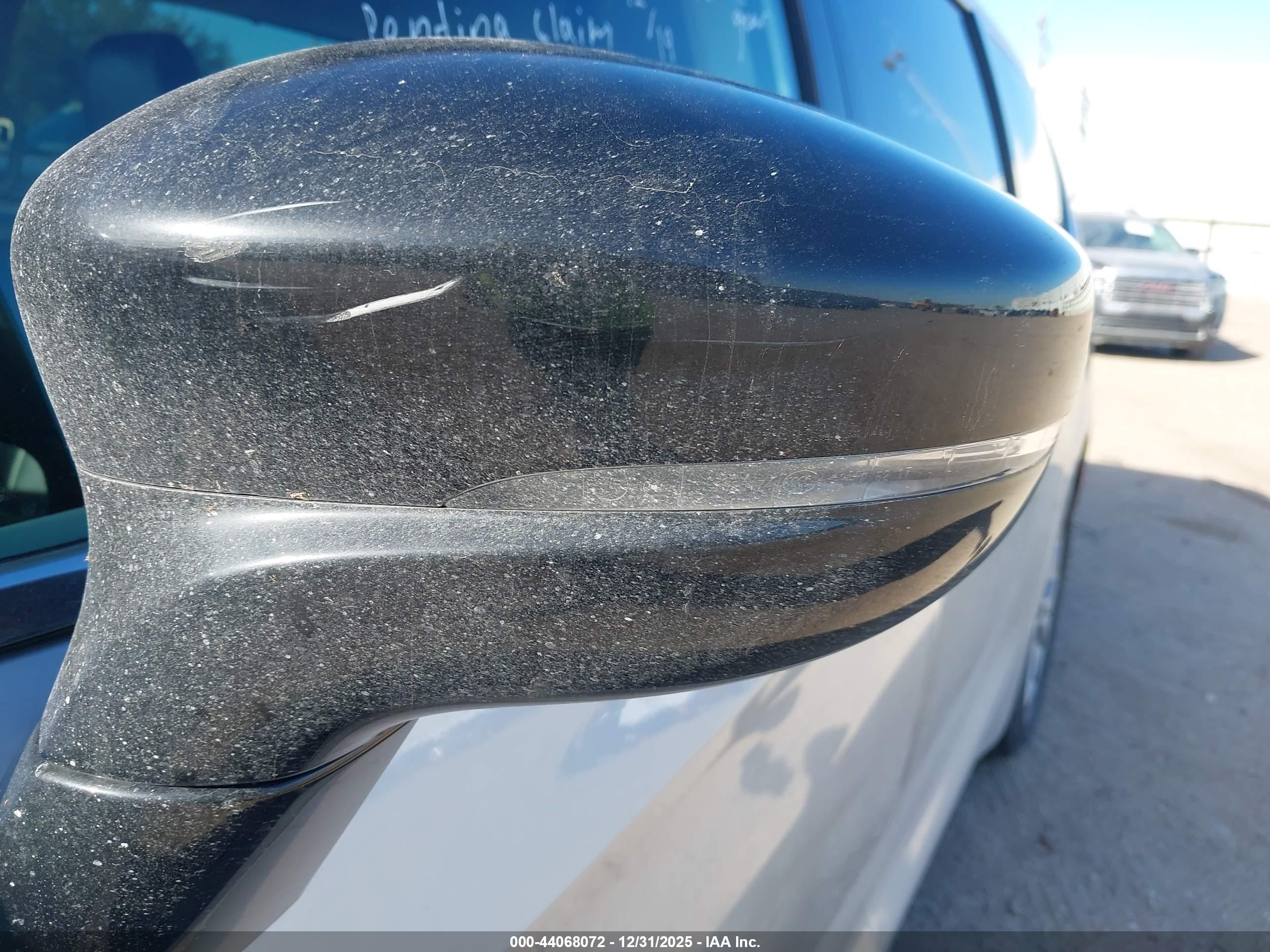 CHRYSLER PACIFICA image 6