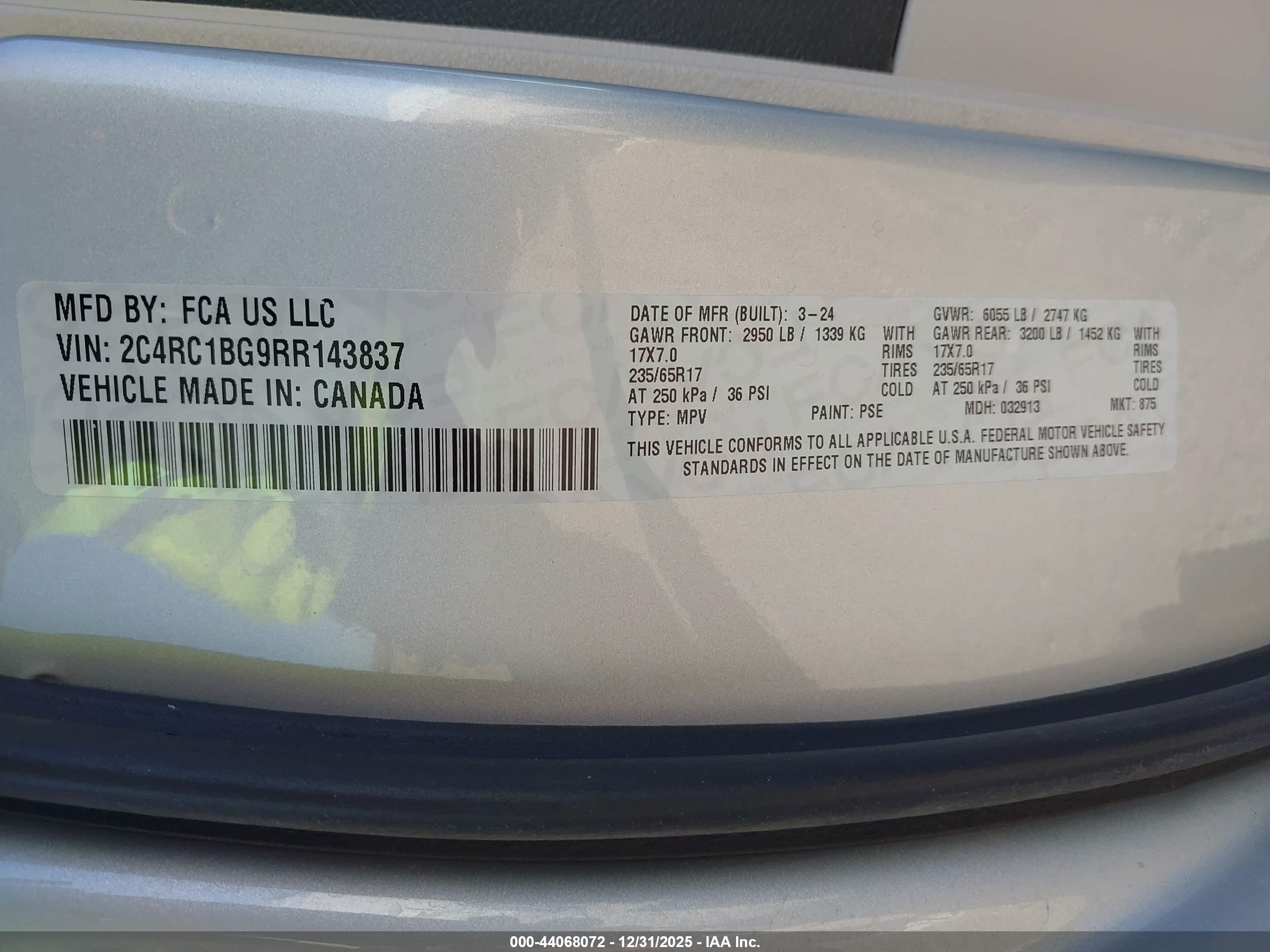 CHRYSLER PACIFICA image 9