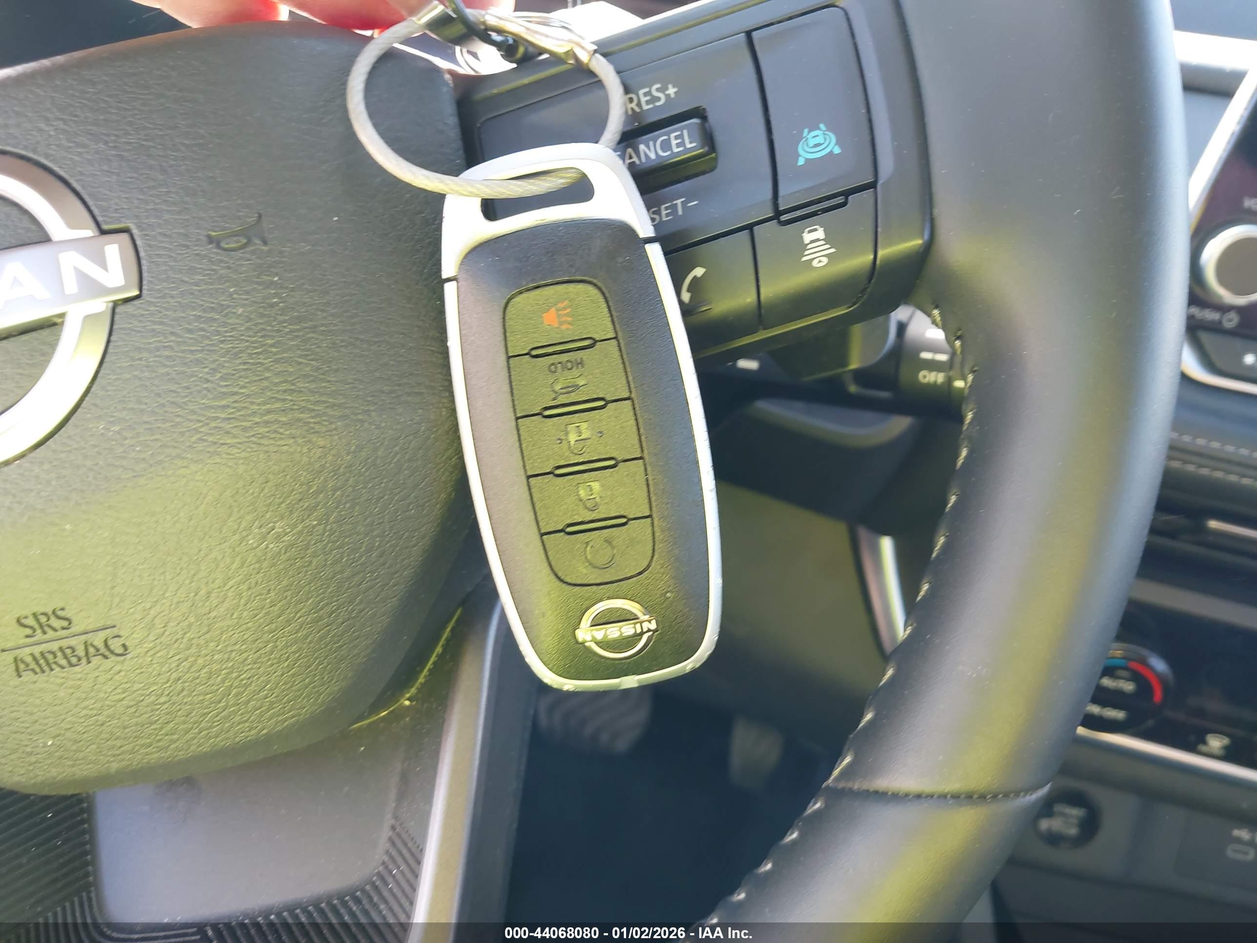 NISSAN ROGUE image 11