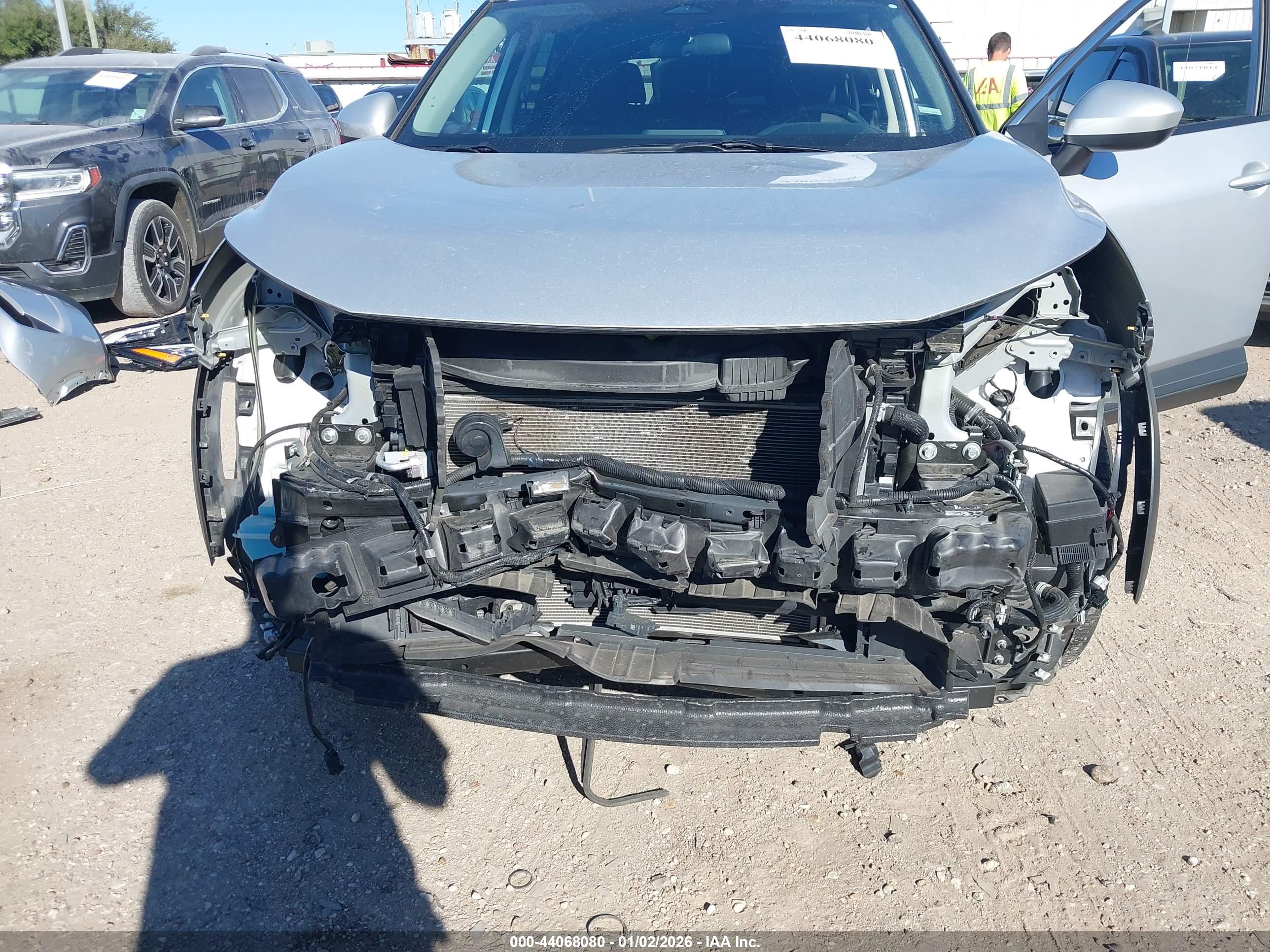 NISSAN ROGUE image 6