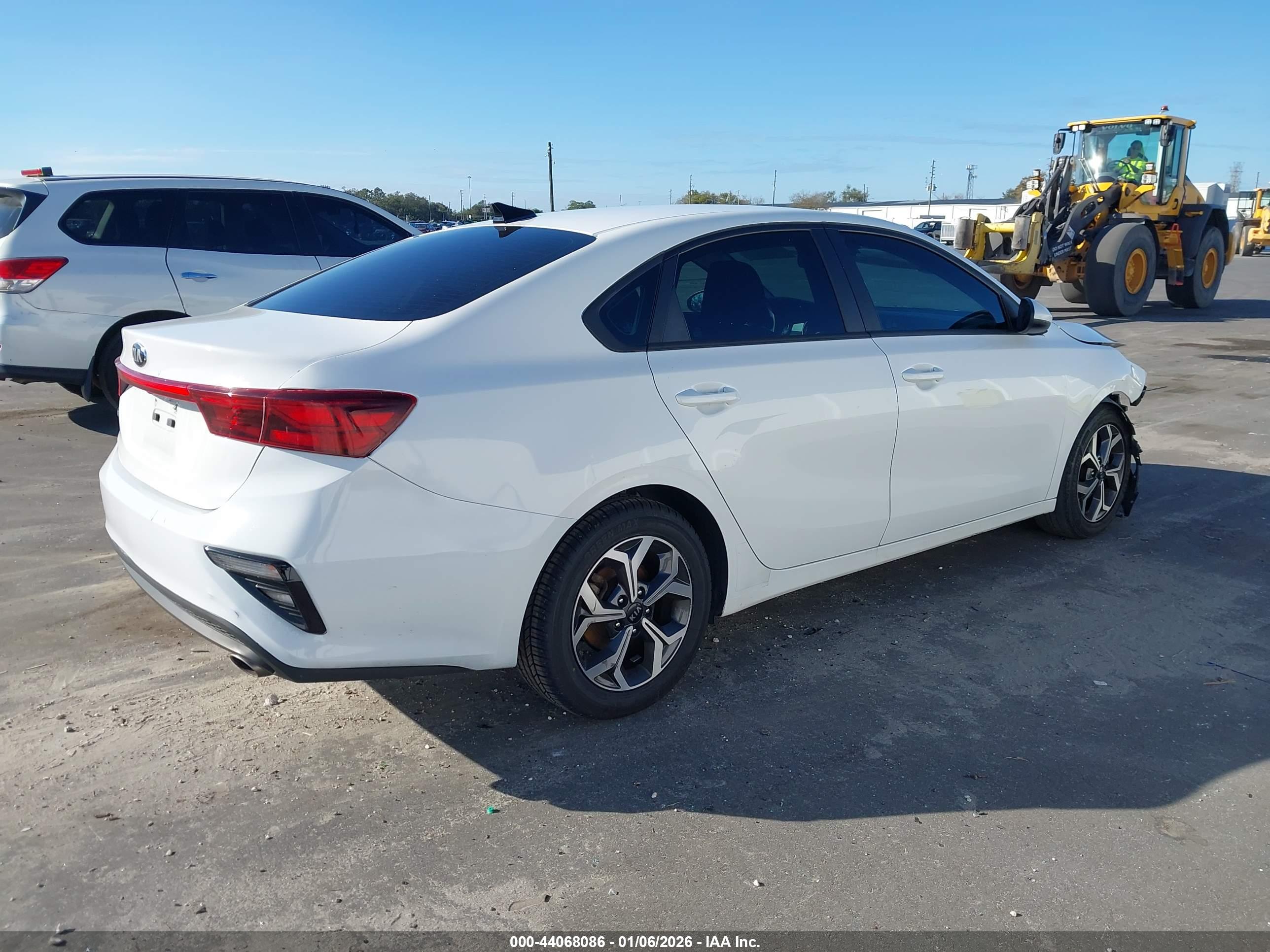 KIA FORTE image 4