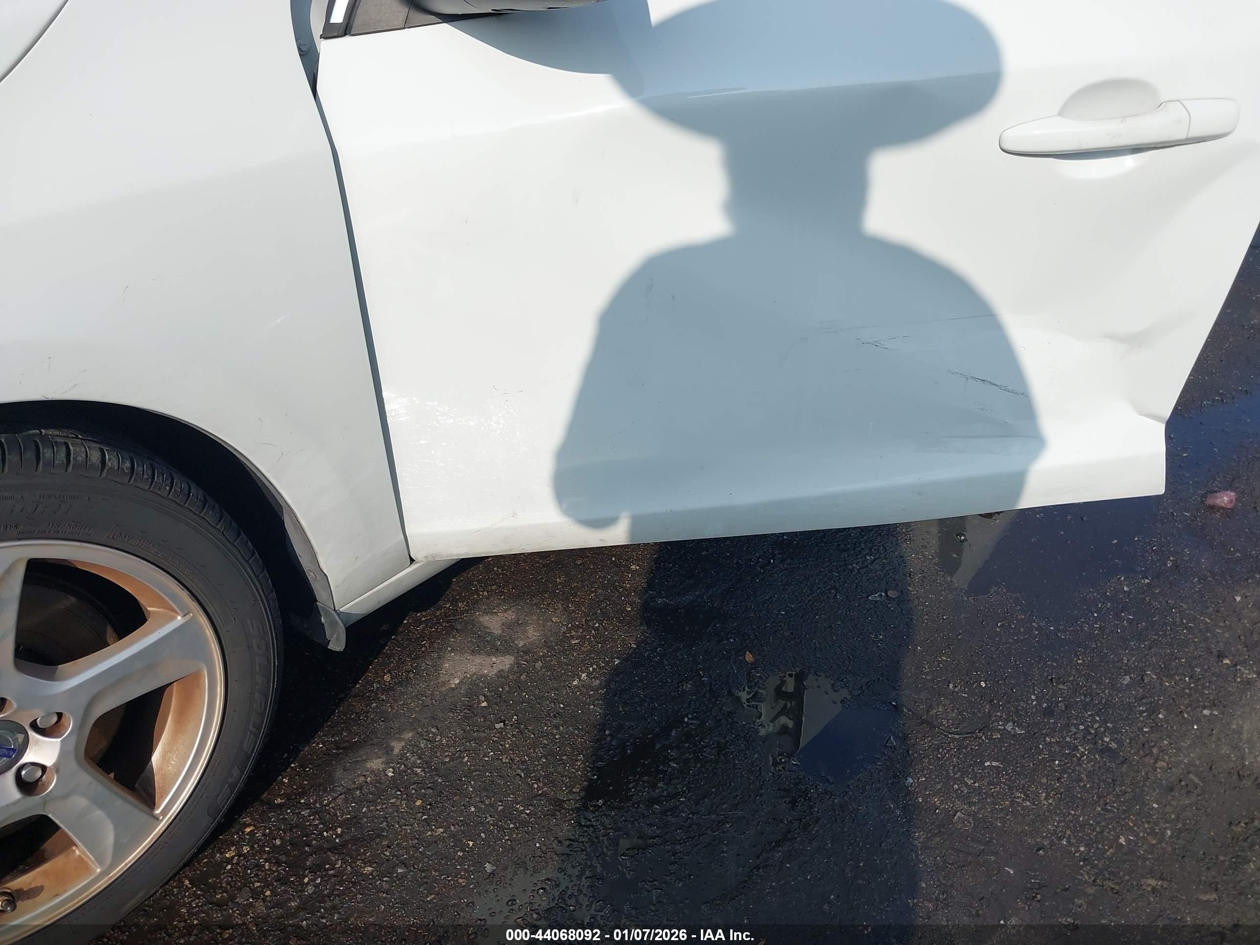VOLVO S60 image 6