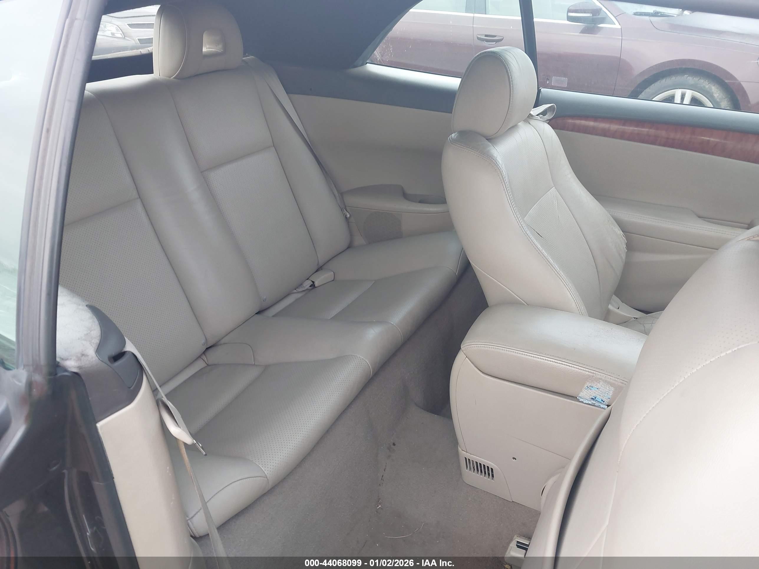 TOYOTA CAMRY image 8