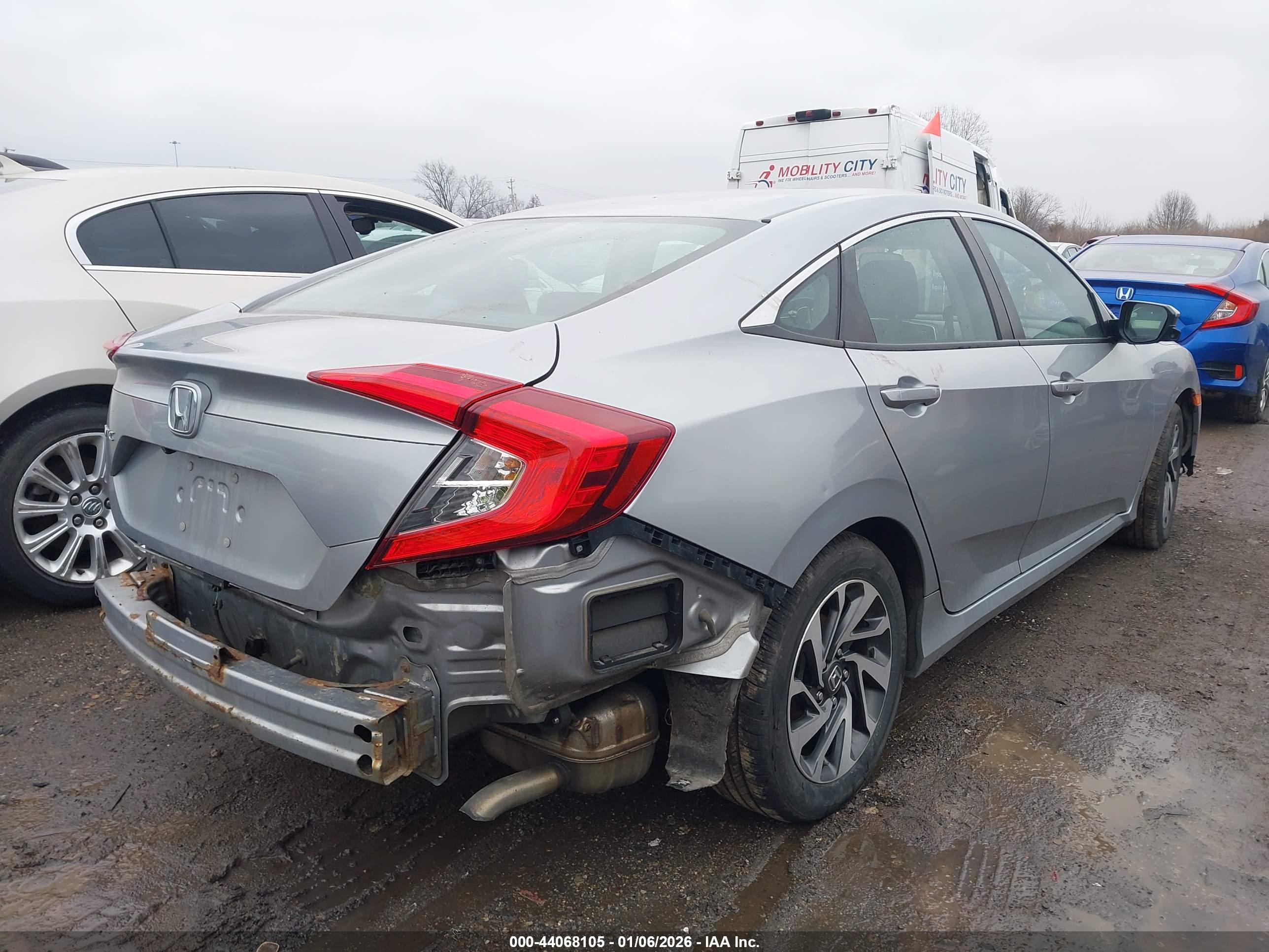 HONDA CIVIC image 4