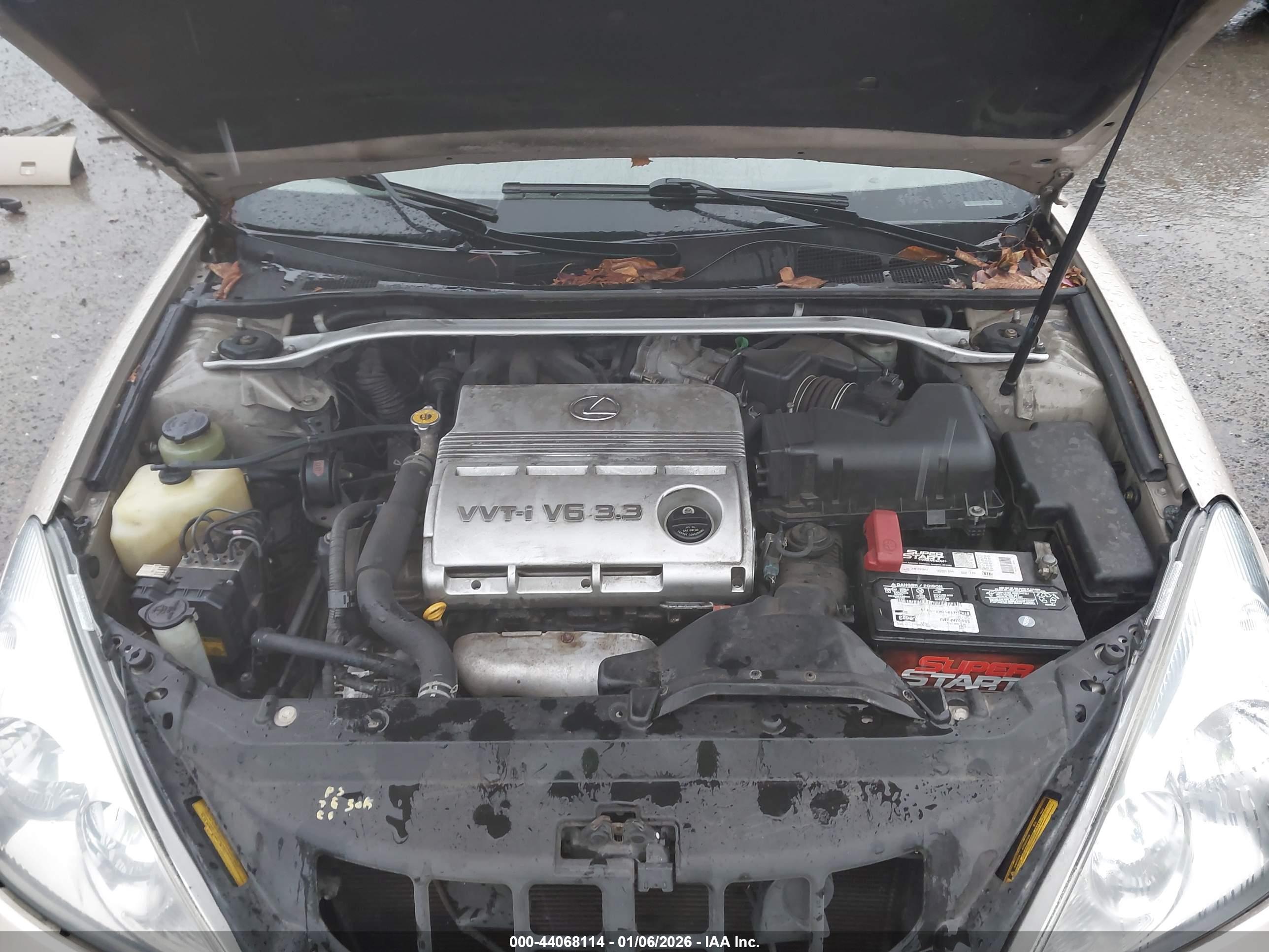 LEXUS ES image 10