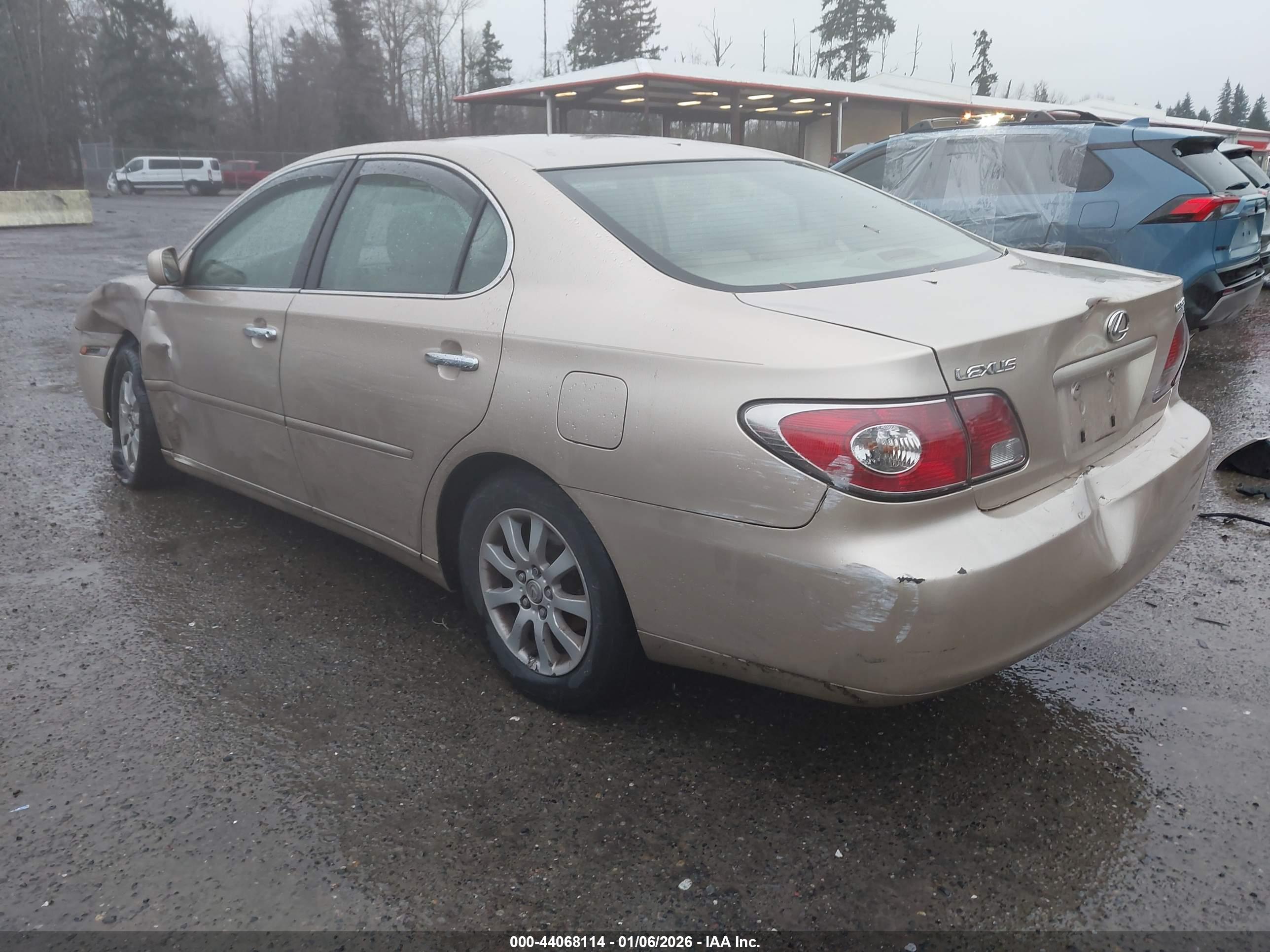LEXUS ES image 3