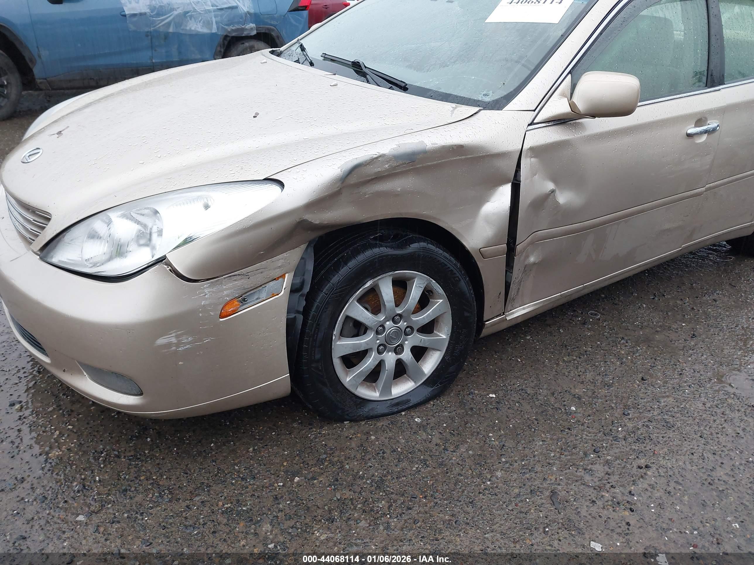 LEXUS ES image 6