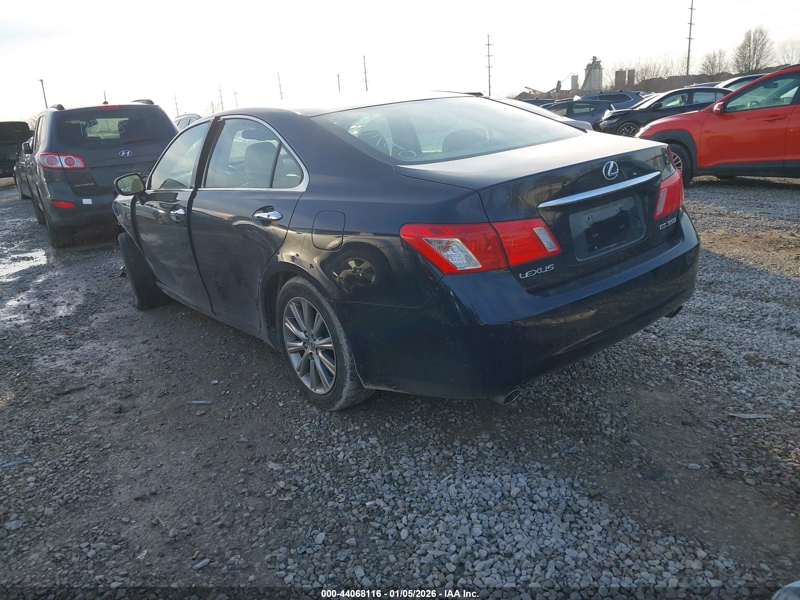 LEXUS ES image 3