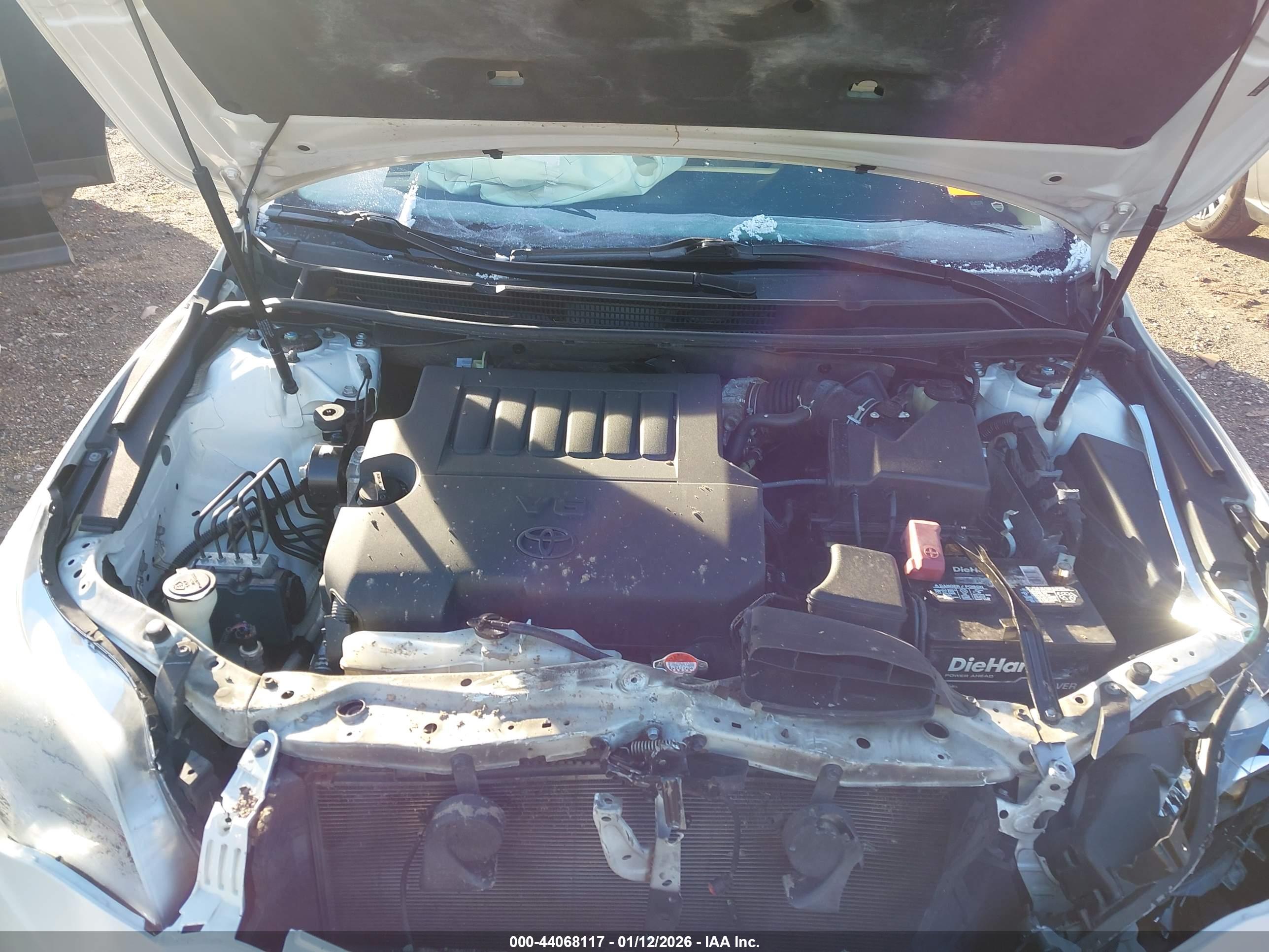TOYOTA AVALON image 10