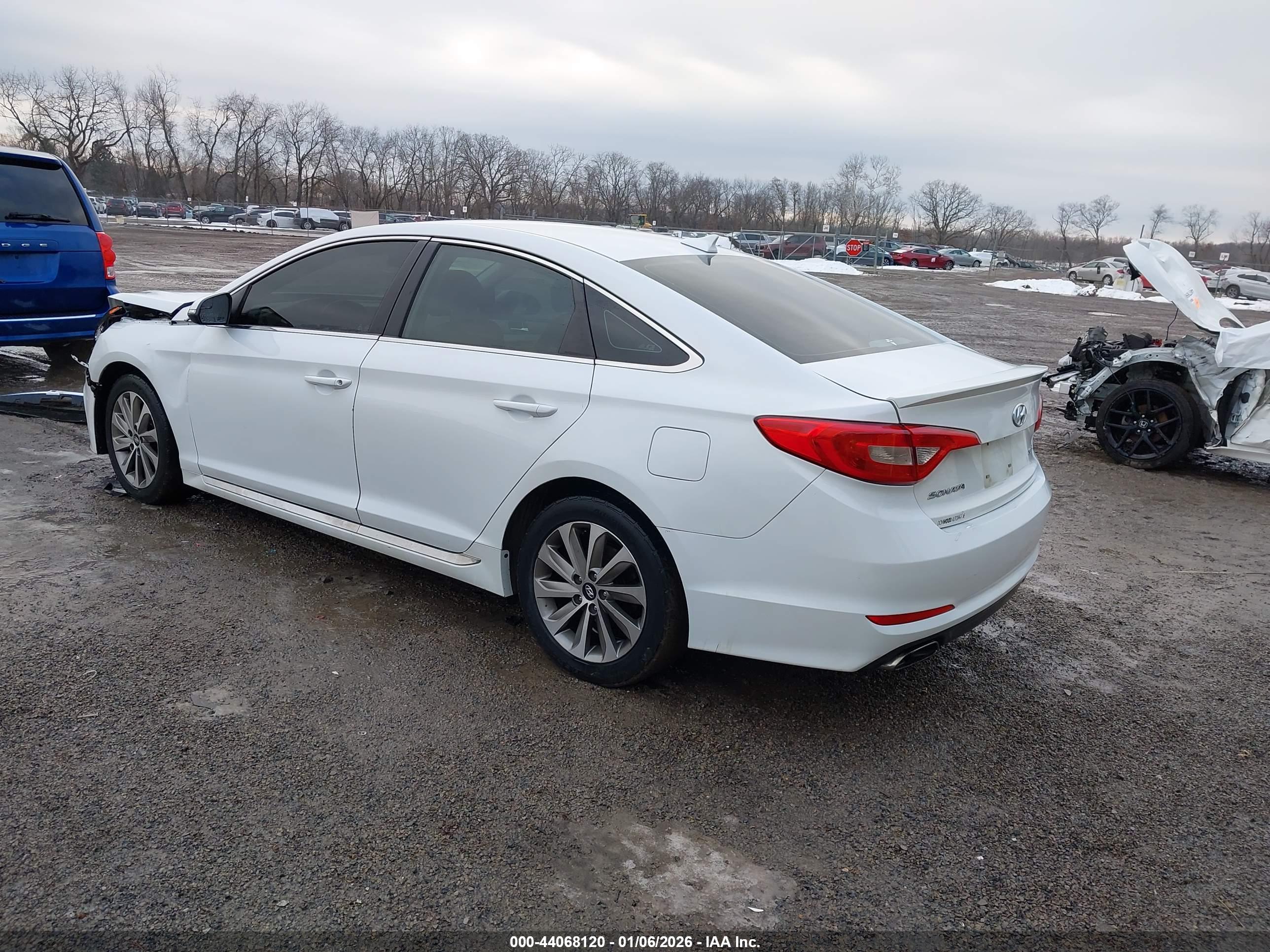 HYUNDAI SONATA image 3