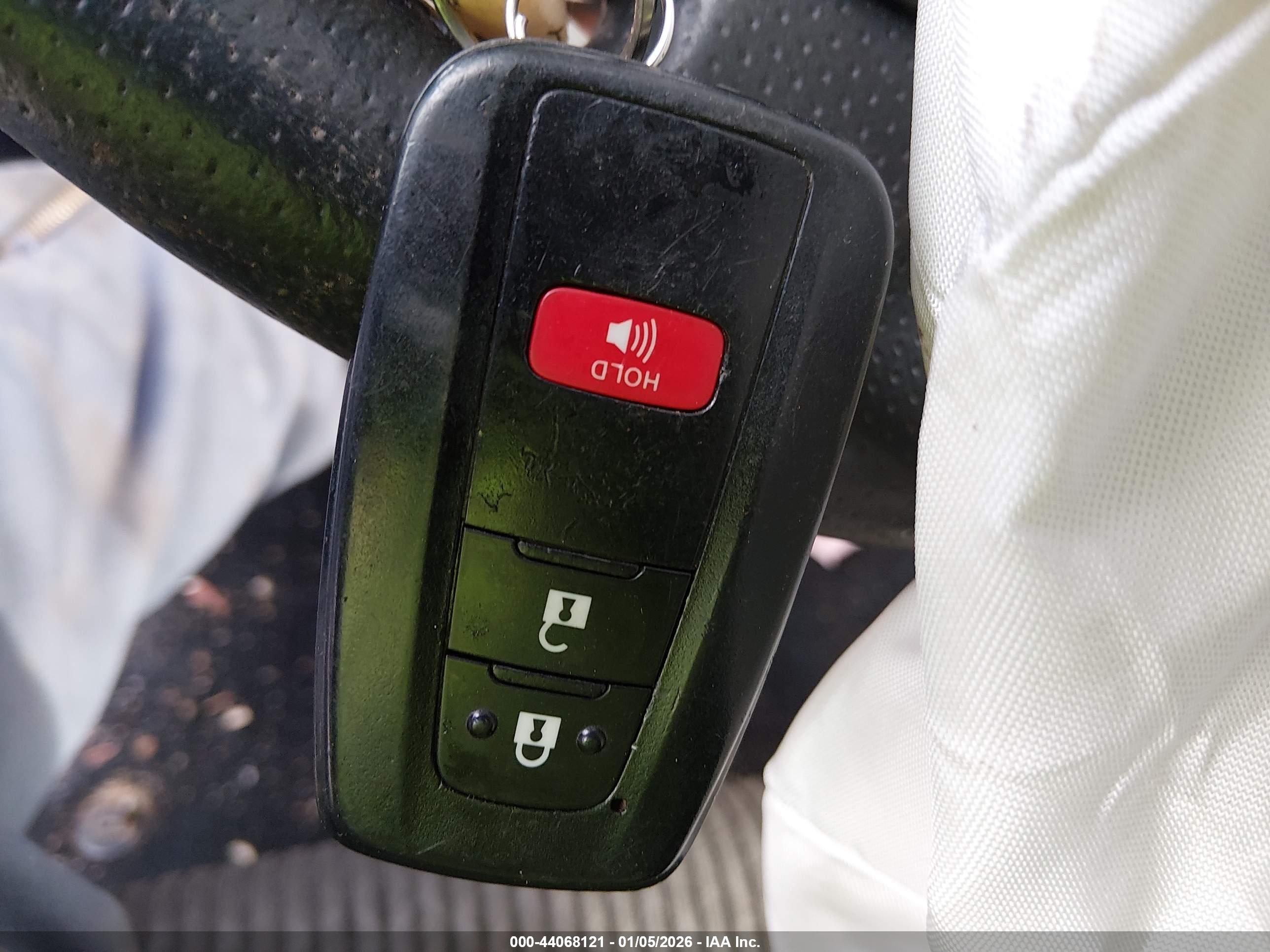 TOYOTA 4RUNNER image 11
