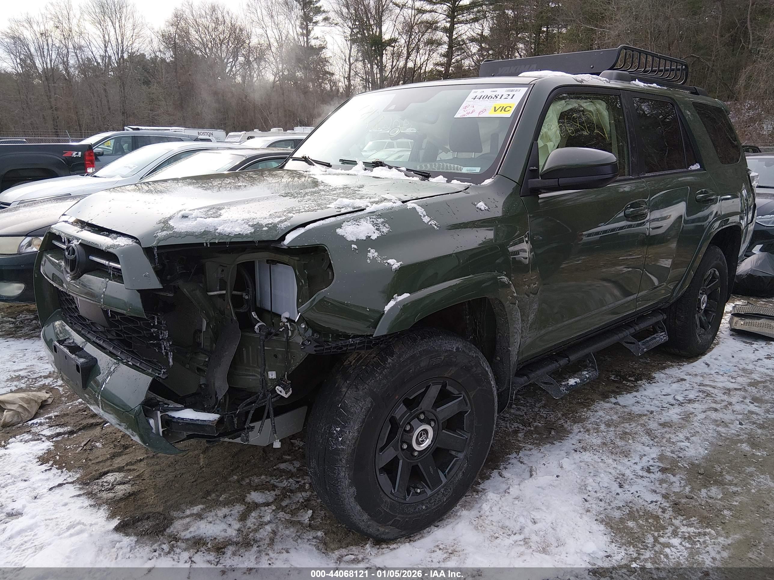 TOYOTA 4RUNNER image 2