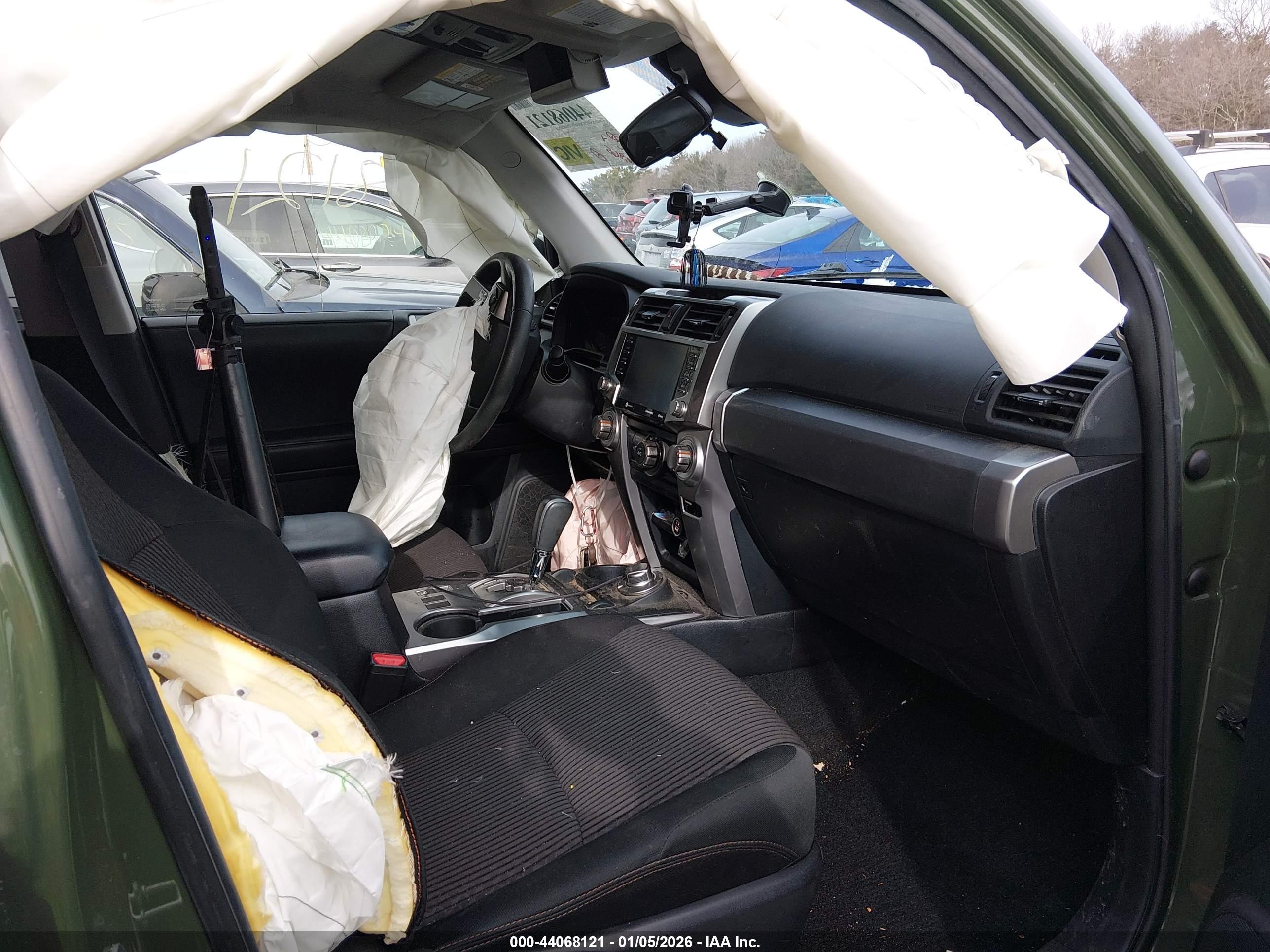 TOYOTA 4RUNNER image 5