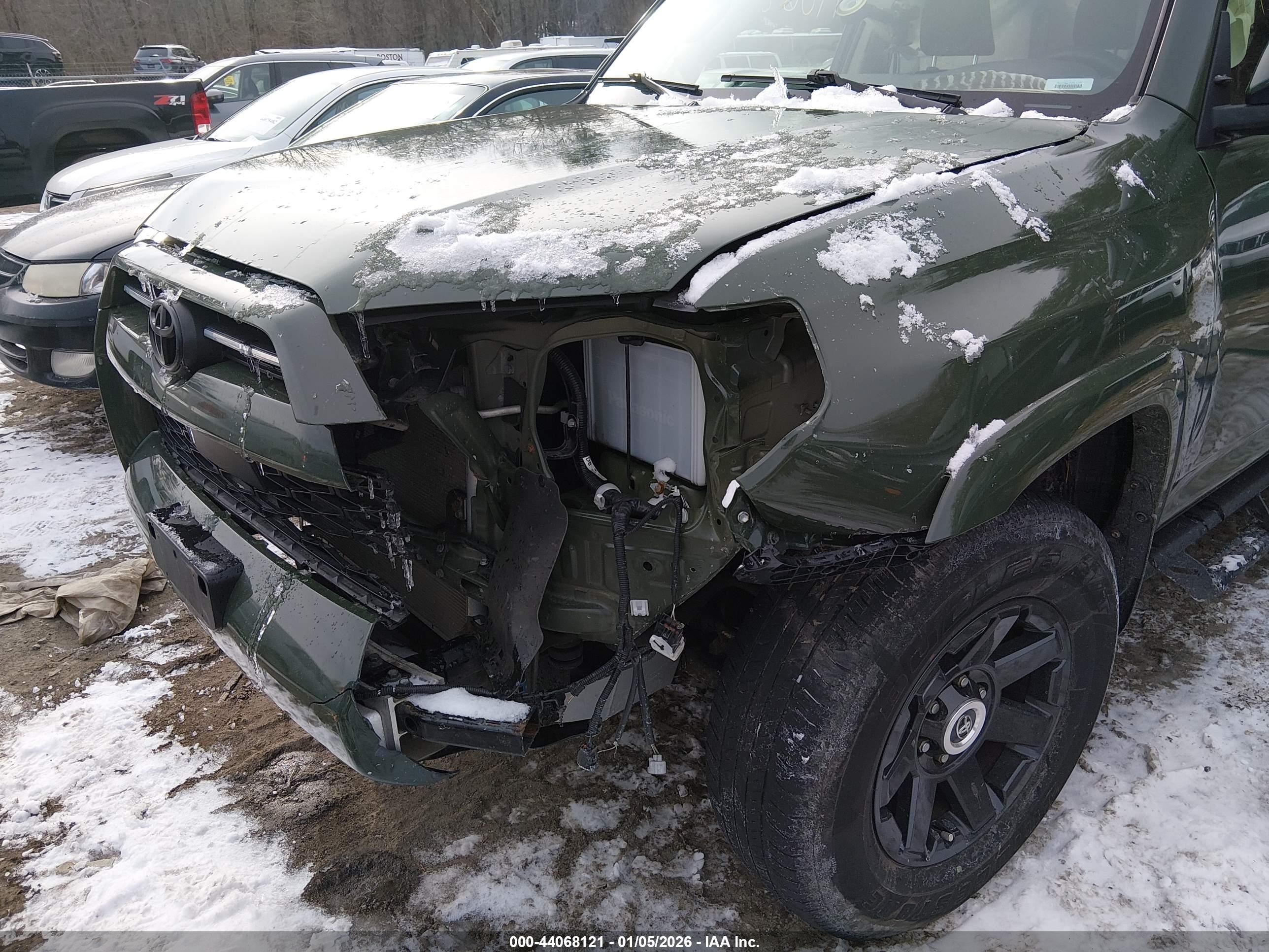 TOYOTA 4RUNNER image 6