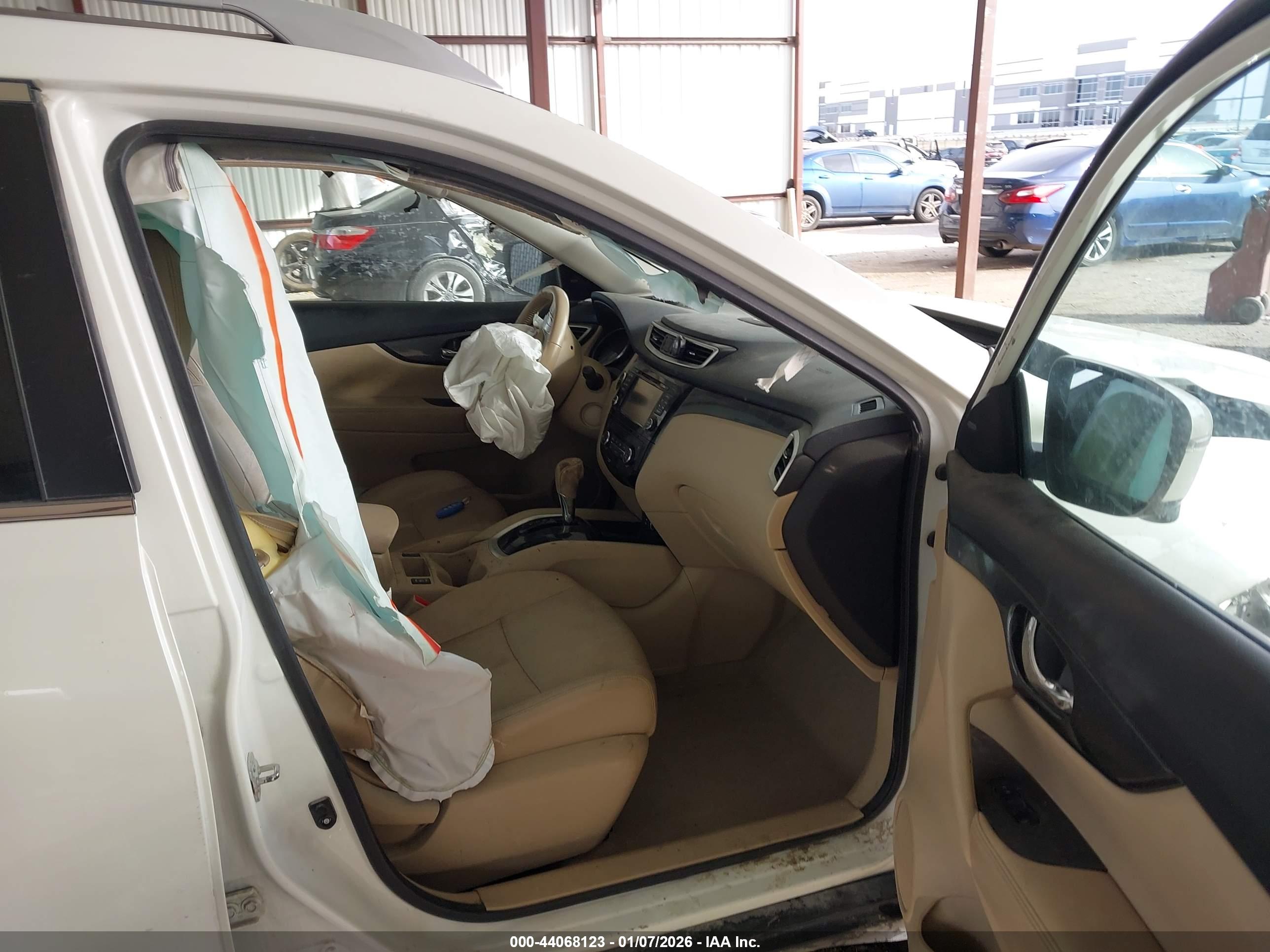 NISSAN ROGUE image 5