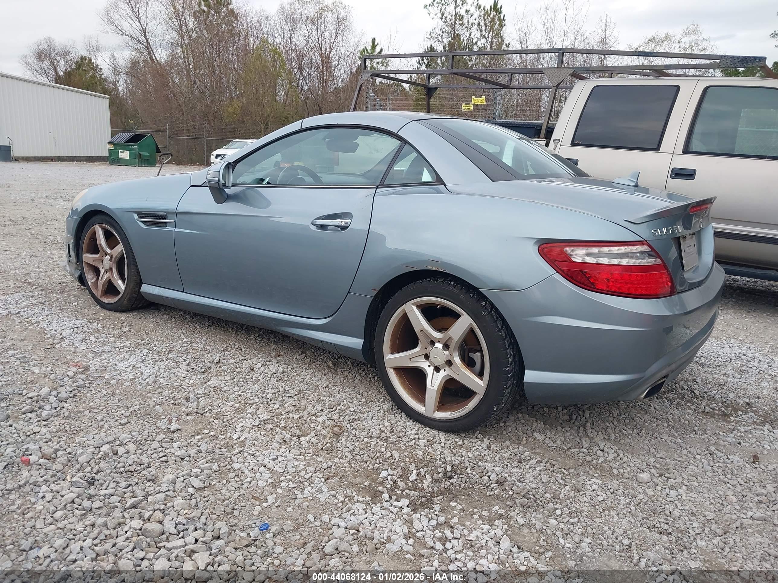MERCEDES-BENZ SLK image 3