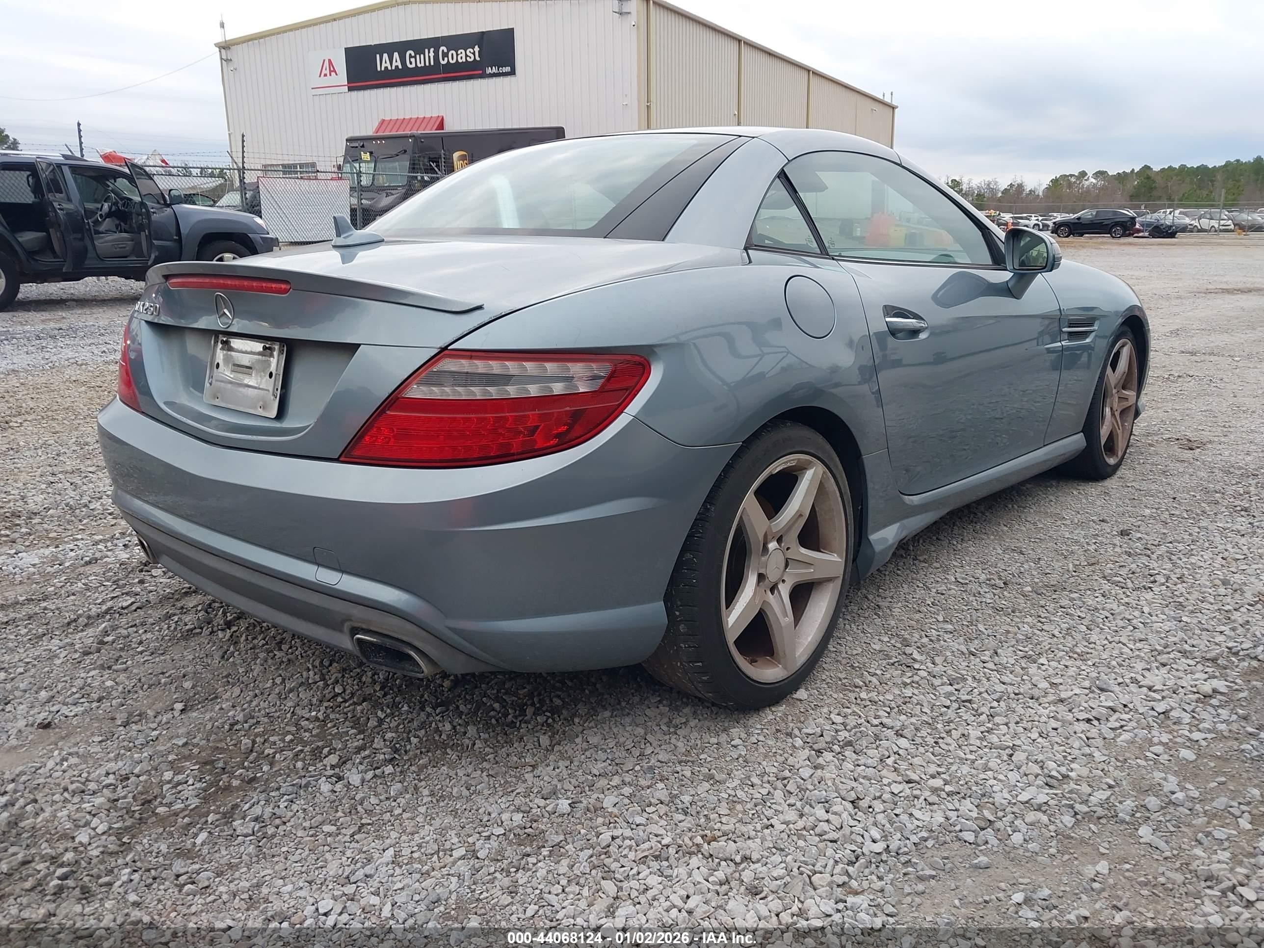 MERCEDES-BENZ SLK image 4