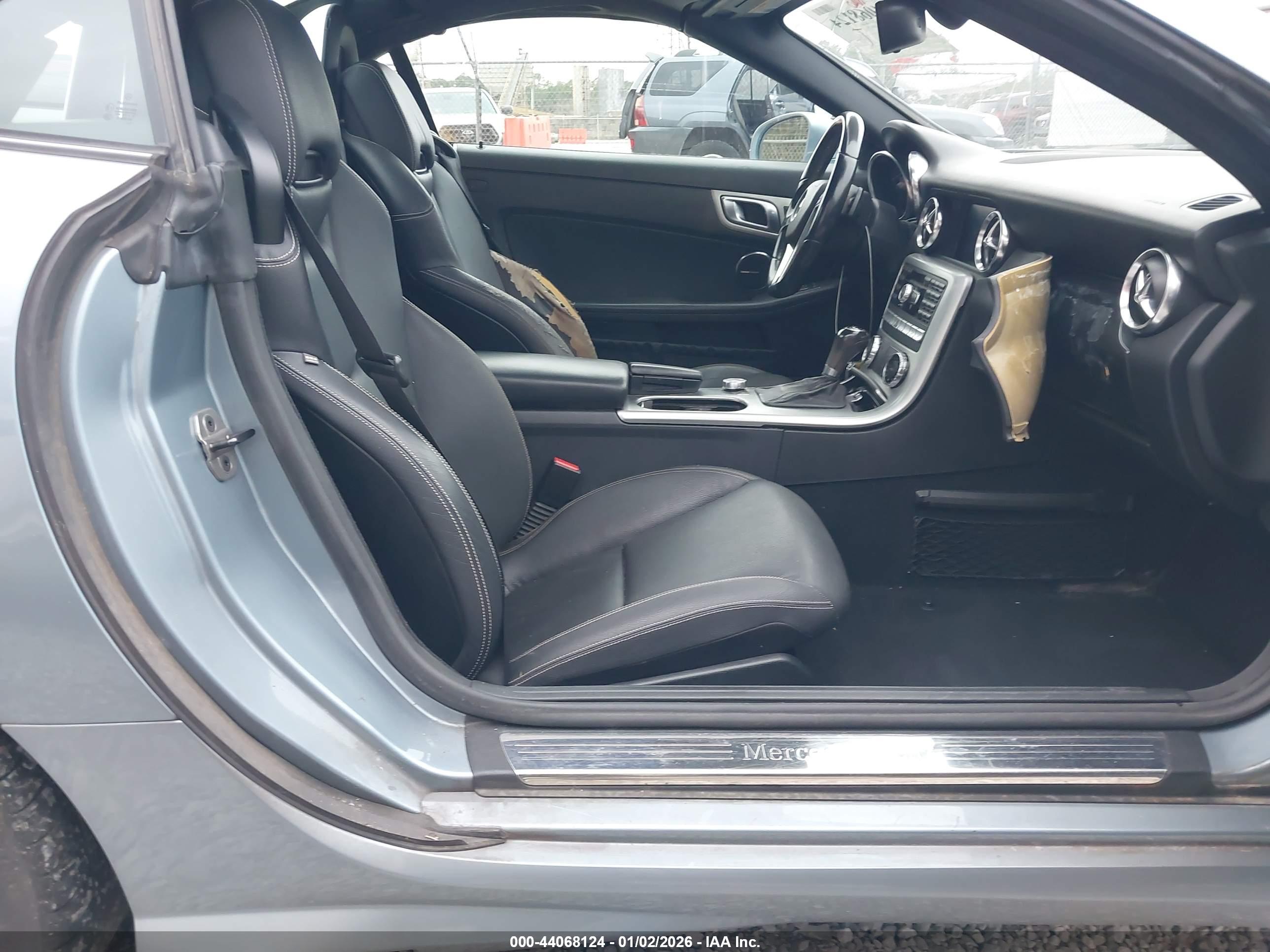 MERCEDES-BENZ SLK image 5