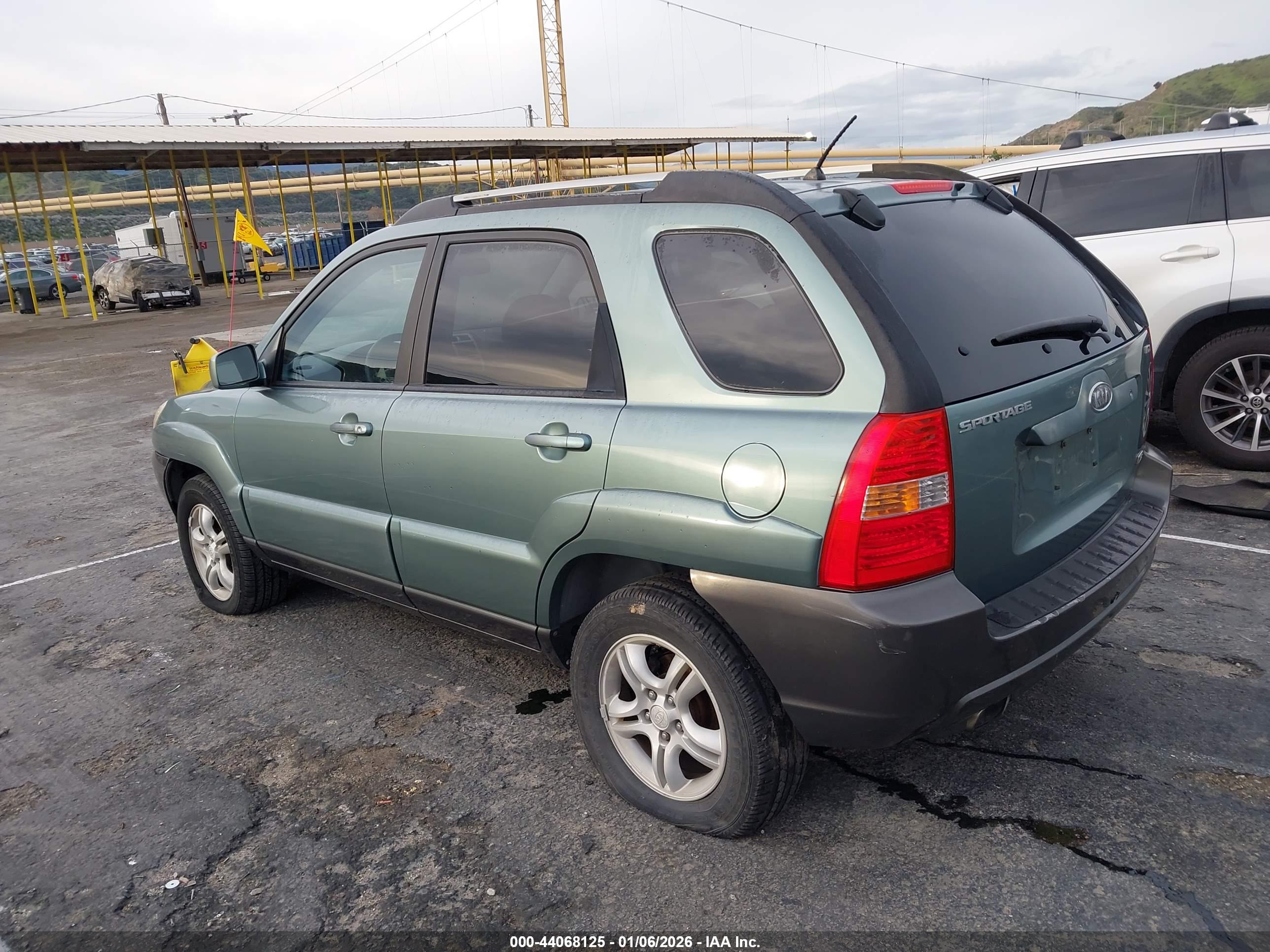KIA SPORTAGE image 3