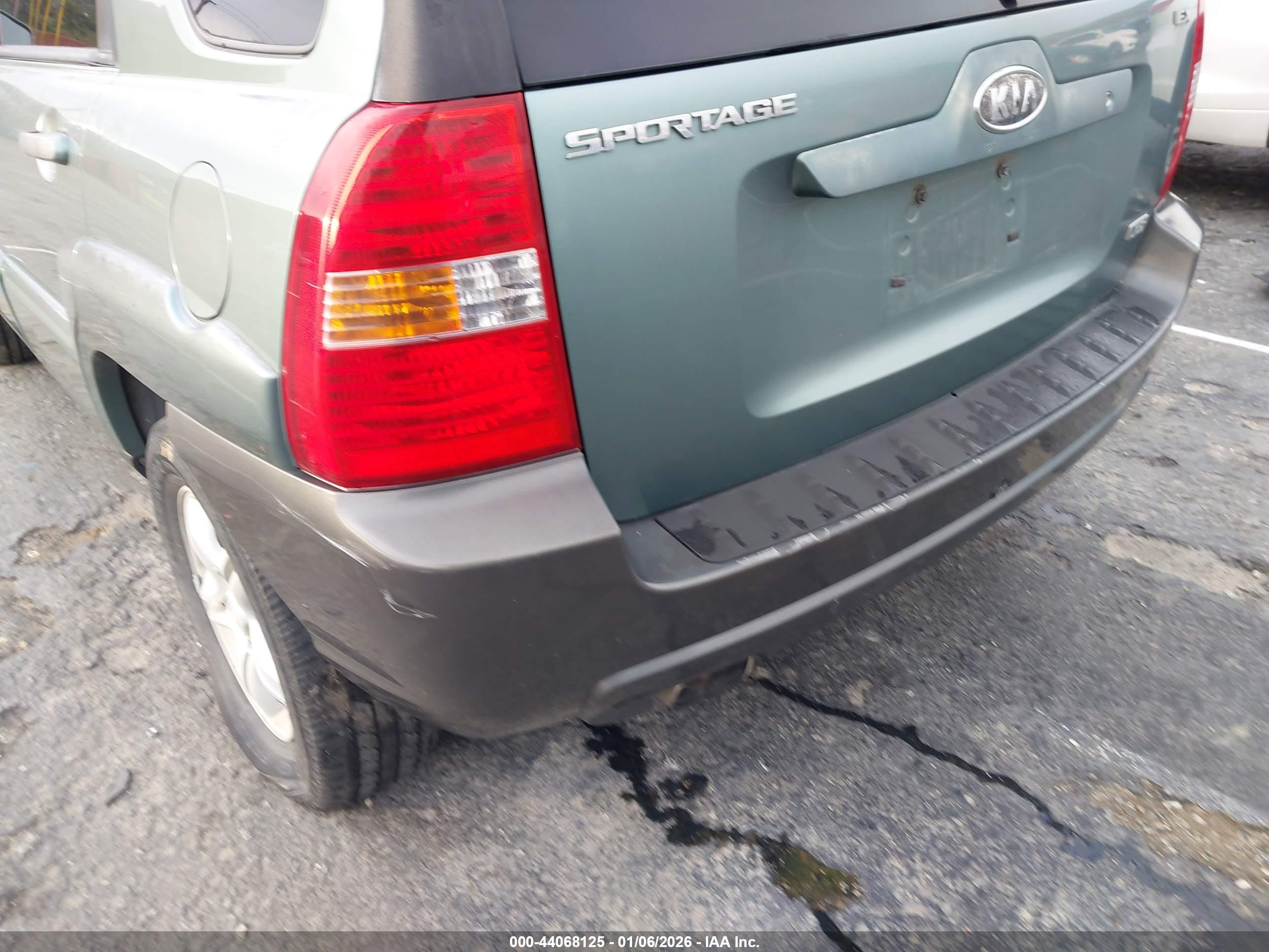 KIA SPORTAGE image 6