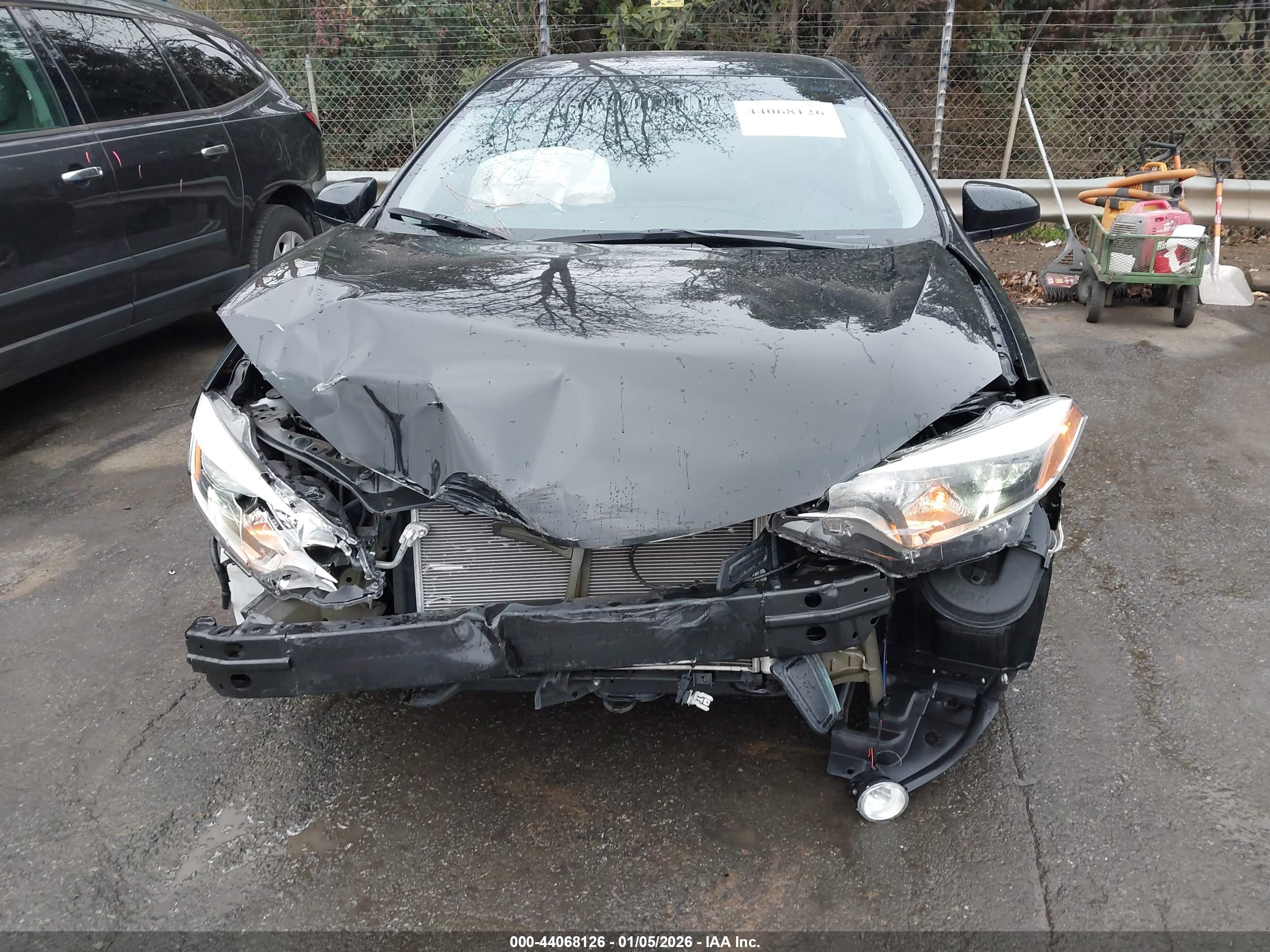 TOYOTA COROLLA image 6