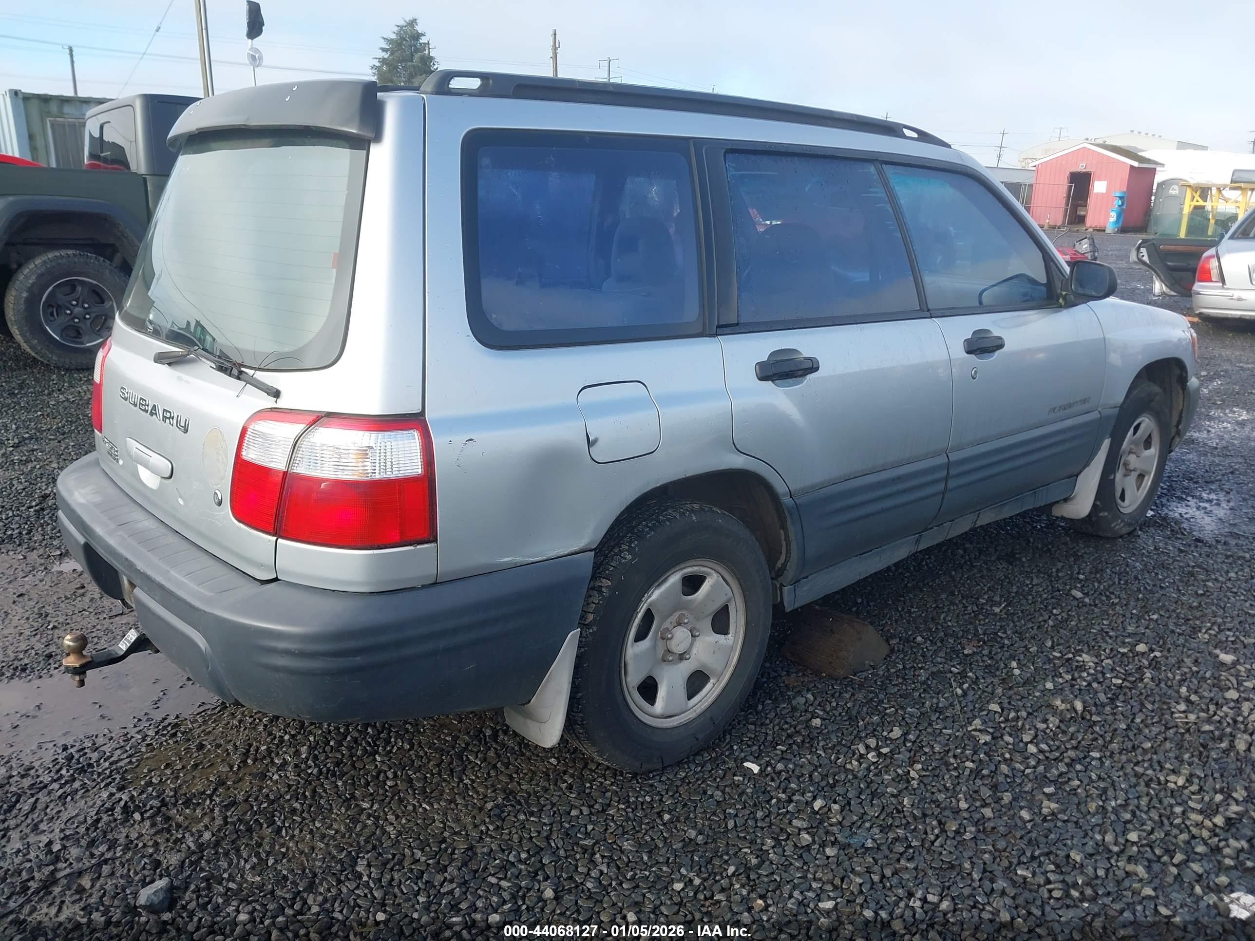 SUBARU FORESTER image 4