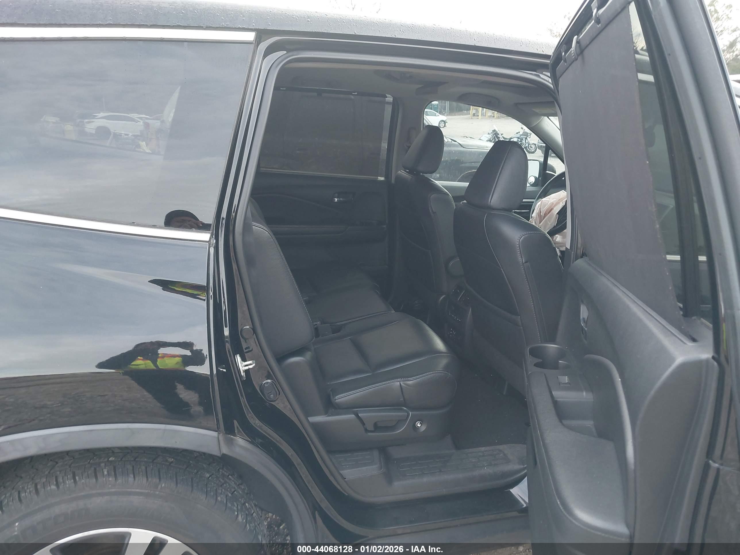 HONDA PILOT image 8