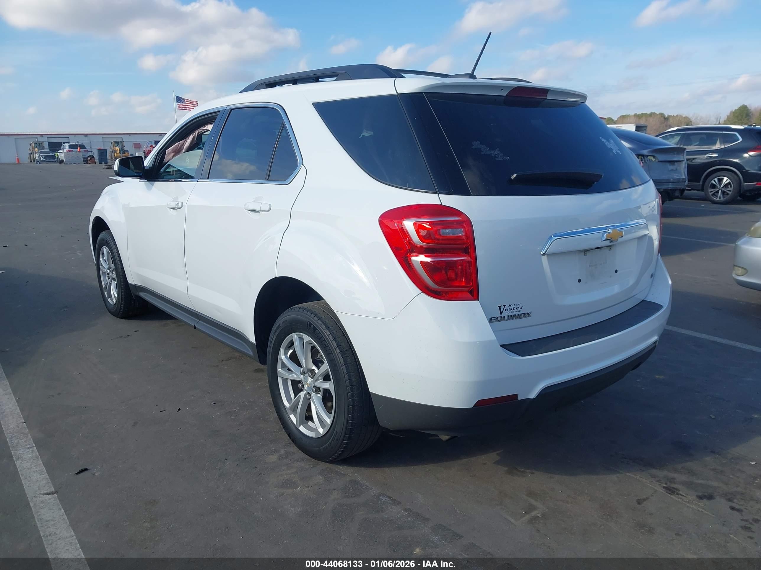 CHEVROLET EQUINOX image 3