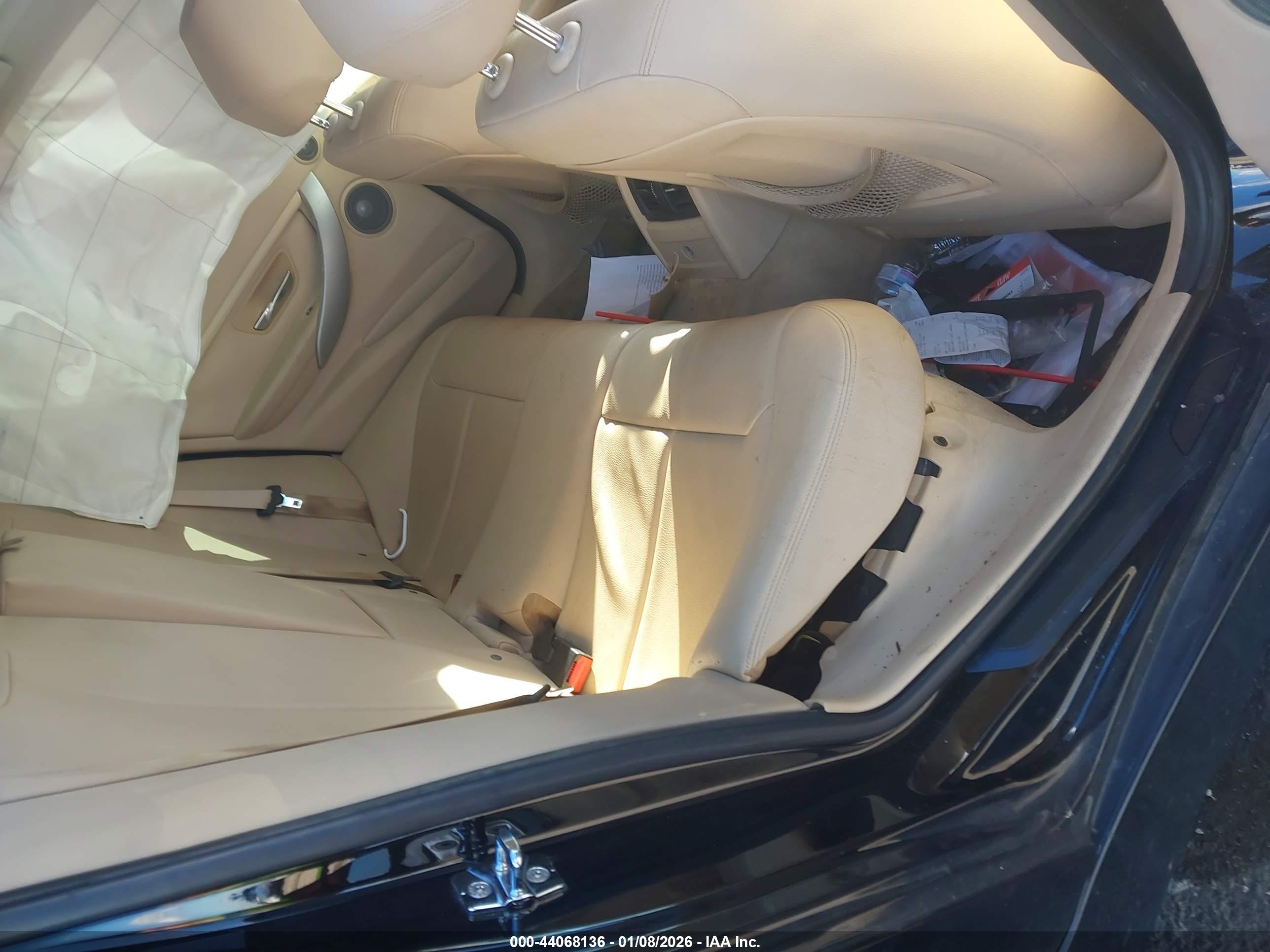 BMW 328I image 8