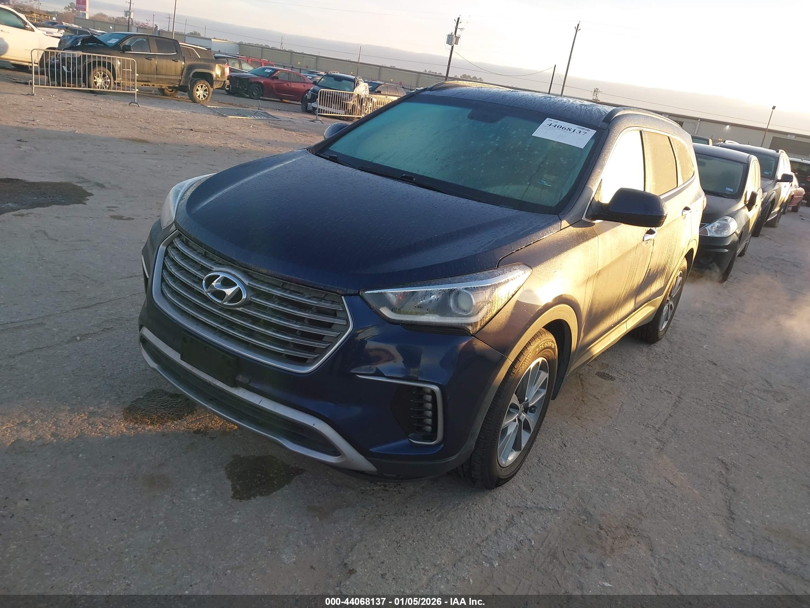 HYUNDAI SANTA image 2